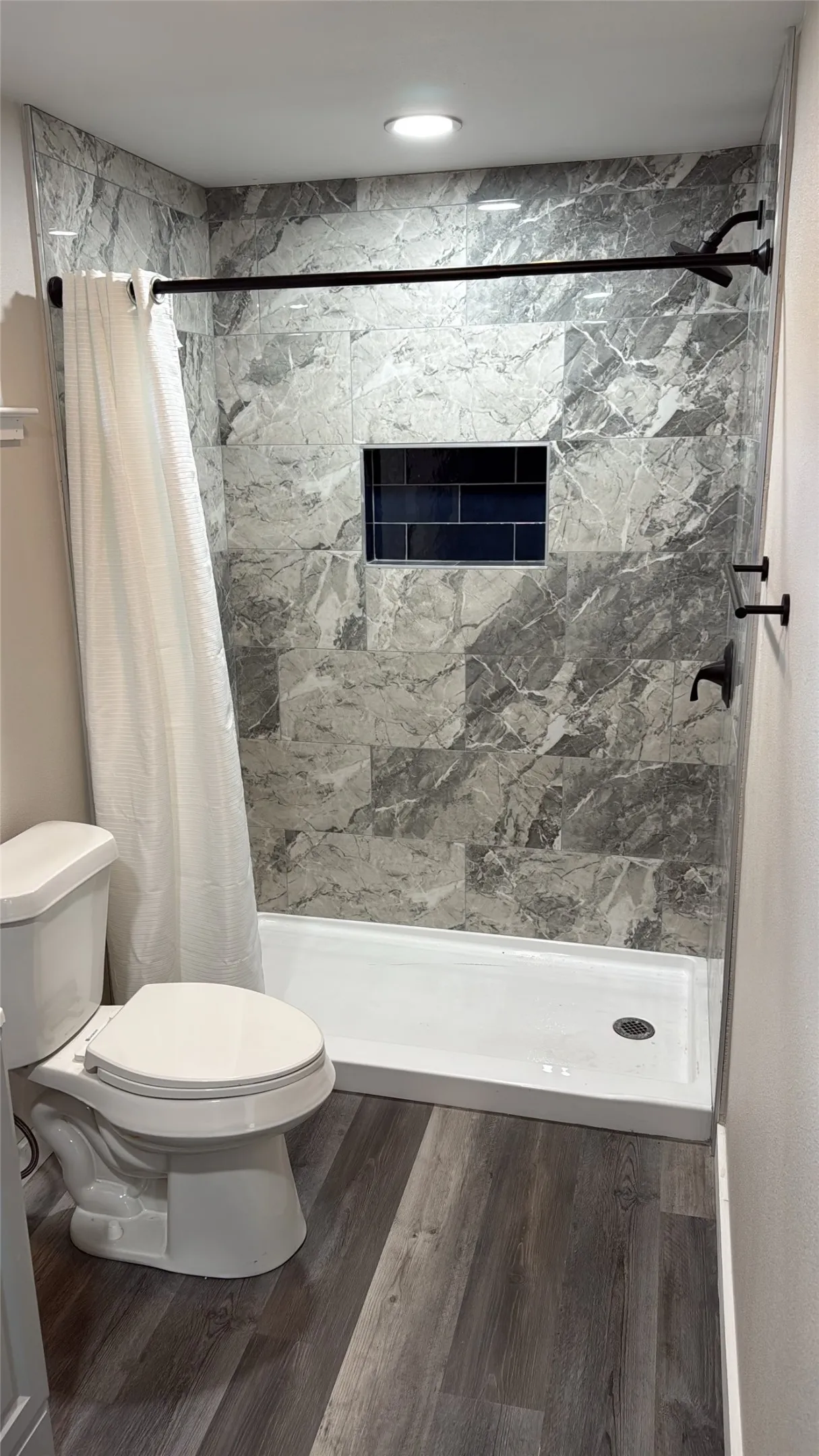 Single Family Residence For Rent in Hood County , 3849 Boquillas Circle, Granbury, Texas 76048, 1 Bedroom, 1 Bathroom, Garage spaces, 480 Sqft, built in 1978, mls#21377011, Real Estate Agent in Granbury, Homes For Rent in Hood county, Homes For Rent in Granbury, Realtor in Granbury Texas, Real Estate Brokerage Independent Realty Texas, Luminita Cordes Realtor
