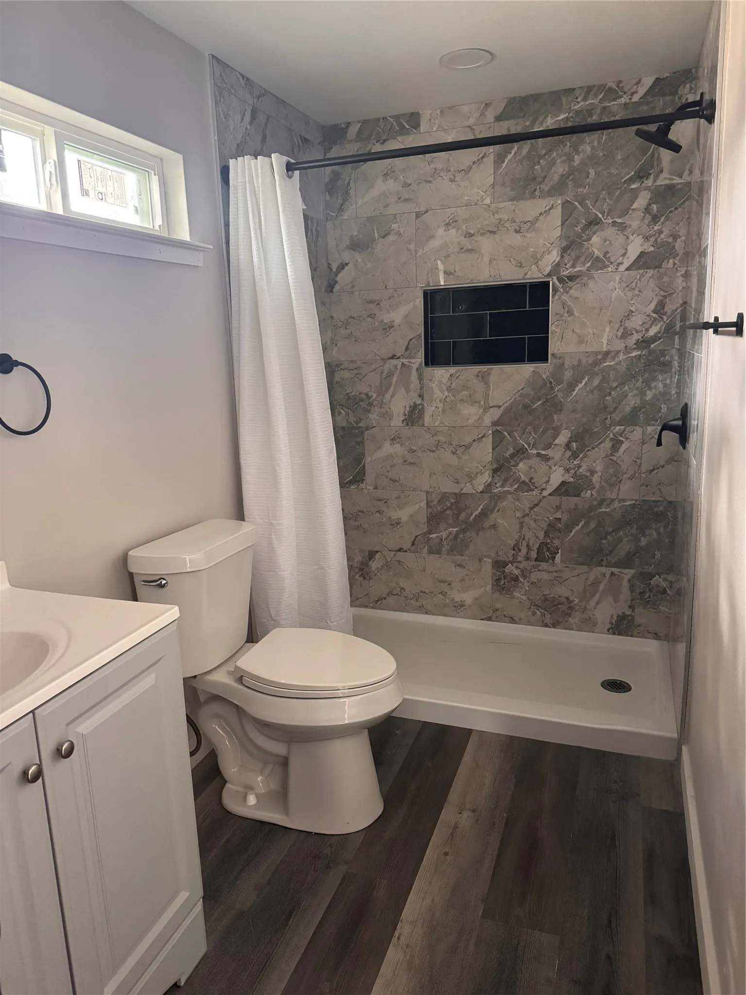 Single Family Residence For Rent in Hood County , 3849 Boquillas Circle, Granbury, Texas 76048, 1 Bedroom, 1 Bathroom, Garage spaces, 480 Sqft, built in 1978, mls#21377011, Real Estate Agent in Granbury, Homes For Rent in Hood county, Homes For Rent in Granbury, Realtor in Granbury Texas, Real Estate Brokerage Independent Realty Texas, Luminita Cordes Realtor