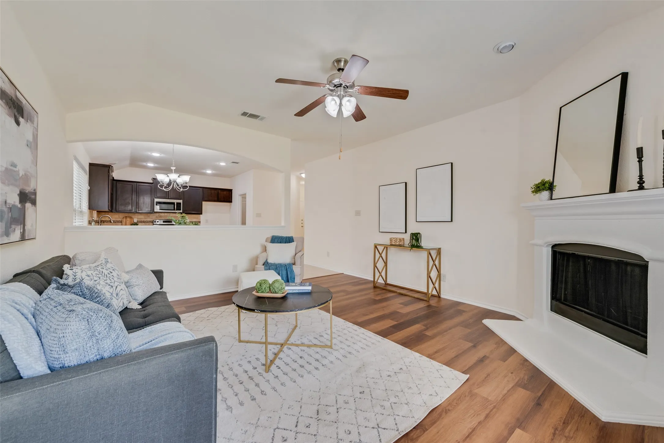 Single Family Residence For Sale in Collin County , 1217 Sage Drive, Princeton, Texas 75407, 3 Bedroom, 2 Bathroom, 2 Garage spaces, 1,476 Sqft, built in 2013, mls#21375379, Real Estate Agent in Princeton, Homes For Sale in Collin county, Homes For Sale in Princeton, Realtor in Princeton Texas, Real Estate Brokerage Independent Realty Texas, Luminita Cordes Realtor