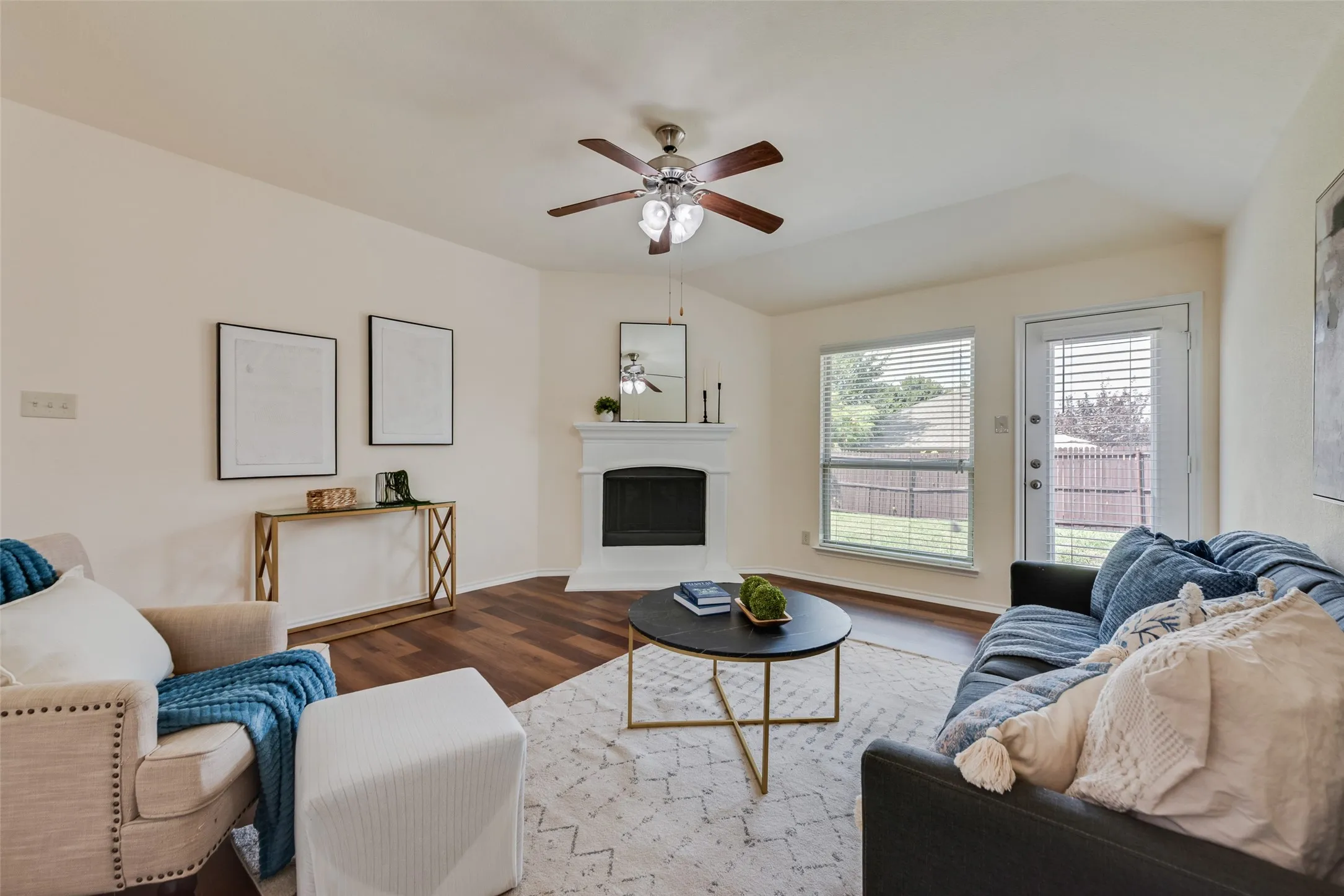 Single Family Residence For Sale in Collin County , 1217 Sage Drive, Princeton, Texas 75407, 3 Bedroom, 2 Bathroom, 2 Garage spaces, 1,476 Sqft, built in 2013, mls#21375379, Real Estate Agent in Princeton, Homes For Sale in Collin county, Homes For Sale in Princeton, Realtor in Princeton Texas, Real Estate Brokerage Independent Realty Texas, Luminita Cordes Realtor