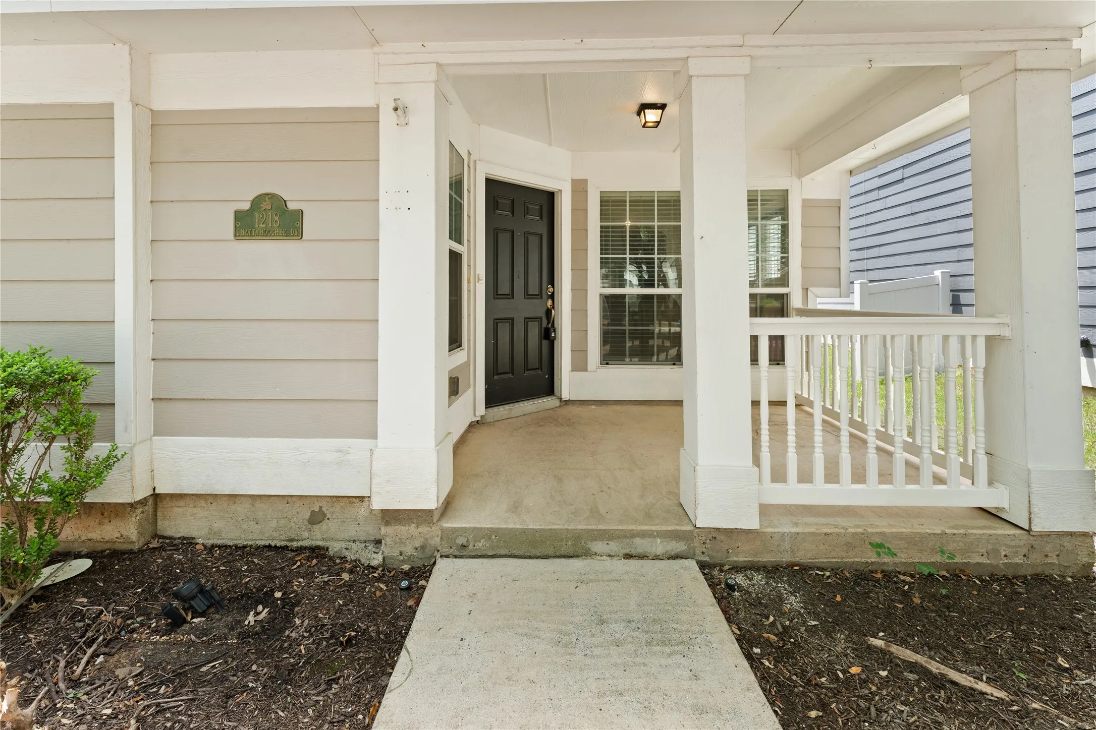 Single Family Residence For Rent in Denton County , 1218 Chattahoochee Drive, Savannah, Texas 76227, 3 Bedroom, 2 Bathroom, 2 Garage spaces, 1,574 Sqft, built in 2009, mls#21364171, Real Estate Agent in Savannah, Homes For Rent in Denton county, Homes For Rent in Savannah, Realtor in Savannah Texas, Real Estate Brokerage Independent Realty Texas, Luminita Cordes Realtor