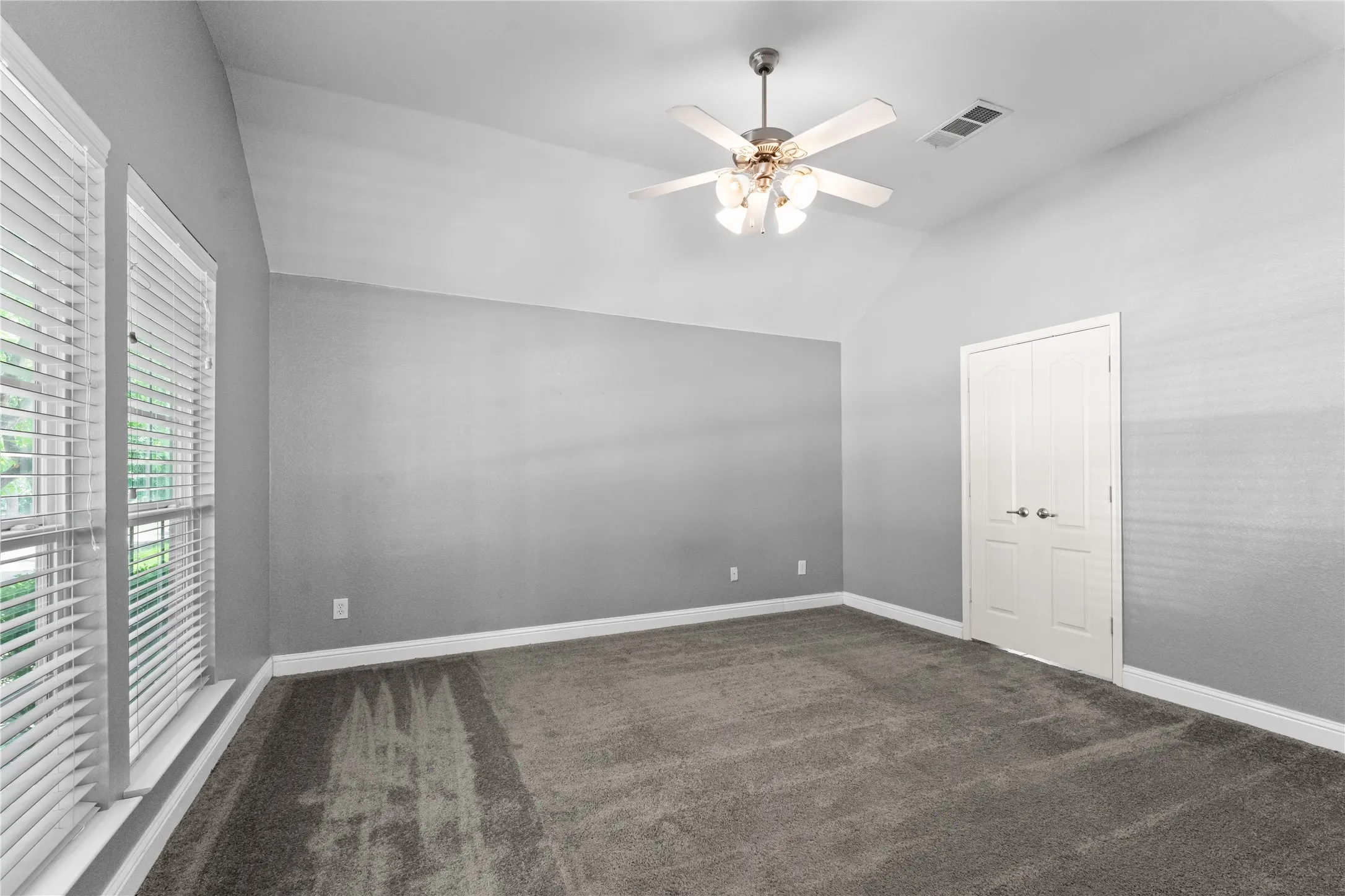 Single Family Residence For Rent in Denton County , 1218 Chattahoochee Drive, Savannah, Texas 76227, 3 Bedroom, 2 Bathroom, 2 Garage spaces, 1,574 Sqft, built in 2009, mls#21364171, Real Estate Agent in Savannah, Homes For Rent in Denton county, Homes For Rent in Savannah, Realtor in Savannah Texas, Real Estate Brokerage Independent Realty Texas, Luminita Cordes Realtor