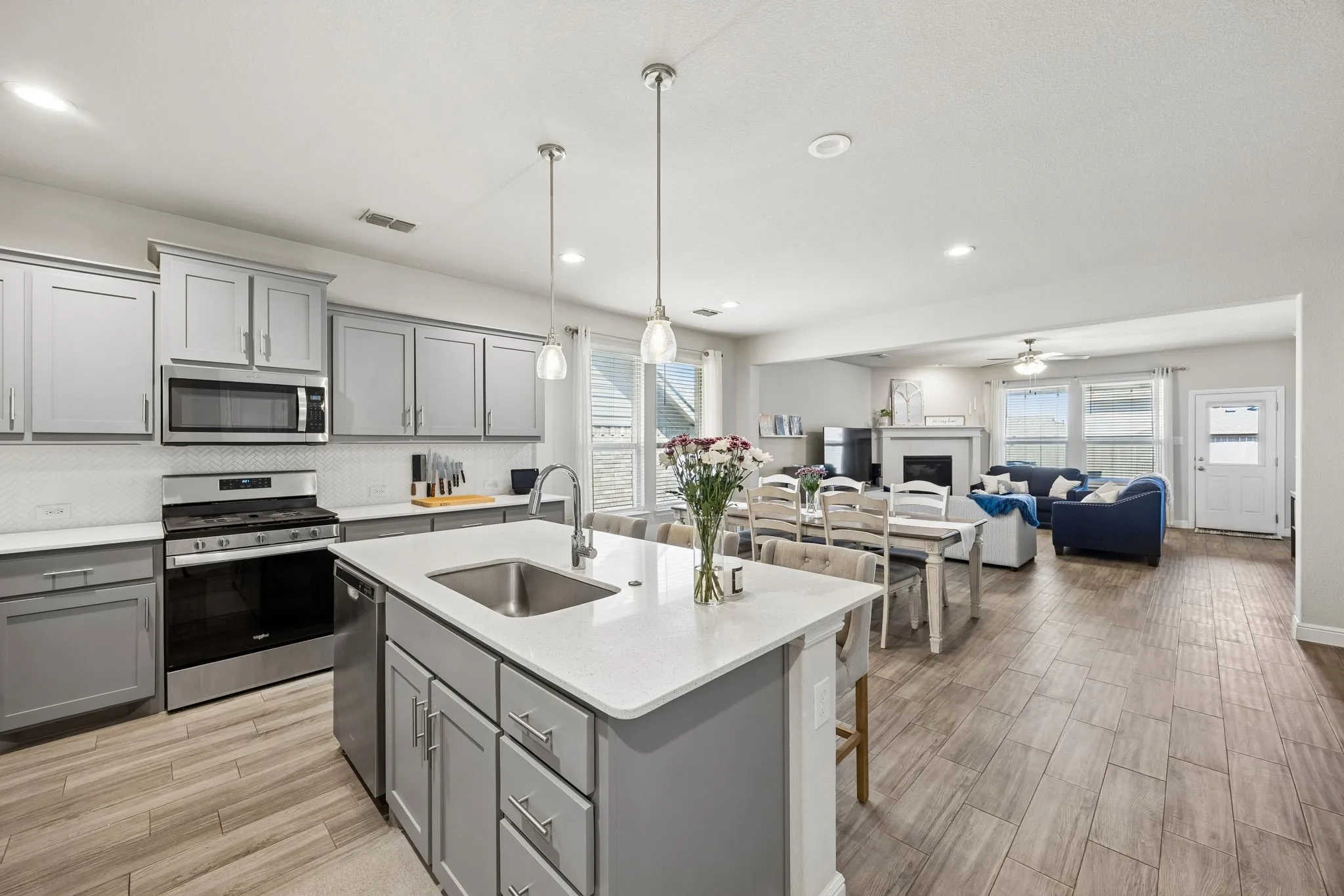 Single Family Residence For Sale in Denton County , 2316 Mockingbird Court, Northlake, Texas 76247, 3 Bedroom, 3 Bathroom, 2 Garage spaces, 2,209 Sqft, built in 2021, mls#21376008, Real Estate Agent in Northlake, Homes For Sale in Denton county, Homes For Sale in Northlake, Realtor in Northlake Texas, Real Estate Brokerage Independent Realty Texas, Luminita Cordes Realtor