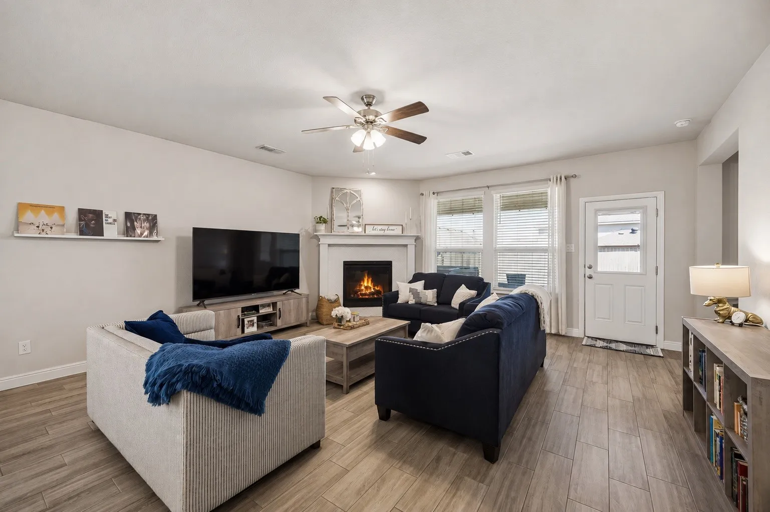 Single Family Residence For Sale in Denton County , 2316 Mockingbird Court, Northlake, Texas 76247, 3 Bedroom, 3 Bathroom, 2 Garage spaces, 2,209 Sqft, built in 2021, mls#21376008, Real Estate Agent in Northlake, Homes For Sale in Denton county, Homes For Sale in Northlake, Realtor in Northlake Texas, Real Estate Brokerage Independent Realty Texas, Luminita Cordes Realtor