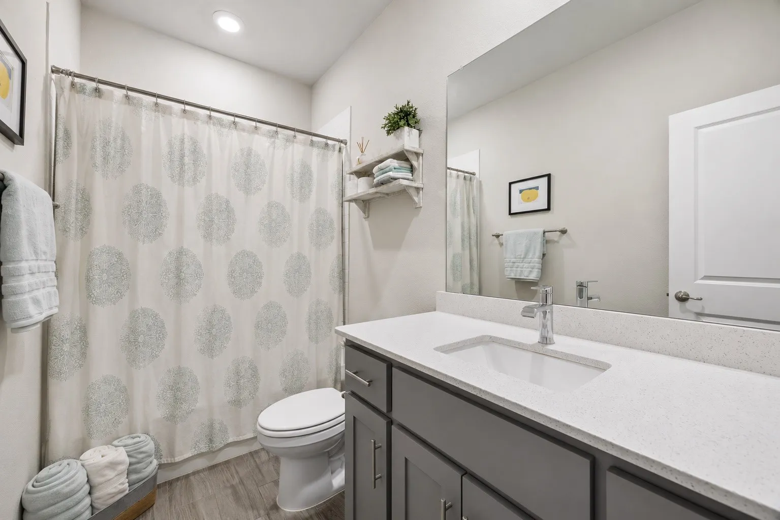 Single Family Residence For Sale in Denton County , 2316 Mockingbird Court, Northlake, Texas 76247, 3 Bedroom, 3 Bathroom, 2 Garage spaces, 2,209 Sqft, built in 2021, mls#21376008, Real Estate Agent in Northlake, Homes For Sale in Denton county, Homes For Sale in Northlake, Realtor in Northlake Texas, Real Estate Brokerage Independent Realty Texas, Luminita Cordes Realtor