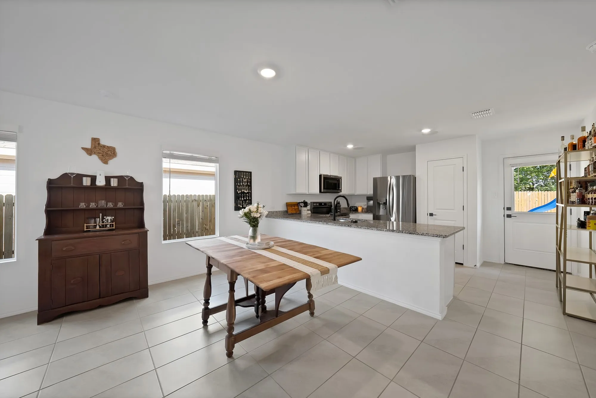 Single Family Residence For Sale in Collin County , 210 Harvest Street, Princeton, Texas 75407, 3 Bedroom, 2 Bathroom, 2 Garage spaces, 1,407 Sqft, built in 2024, mls#21367765, Real Estate Agent in Princeton, Homes For Sale in Collin county, Homes For Sale in Princeton, Realtor in Princeton Texas, Real Estate Brokerage Independent Realty Texas, Luminita Cordes Realtor