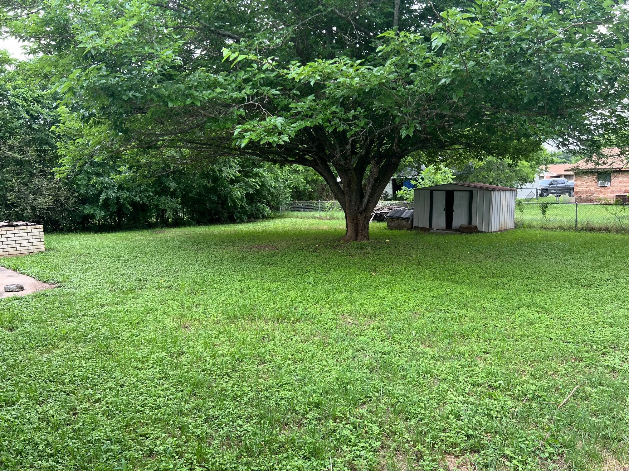 Single Family Residence For Rent in Mc Lennan County , 1118 Pawnee Street, Bellmead, Texas 76705, 3 Bedroom, 2 Bathroom, 2 Garage spaces, 1,608 Sqft, built in 1988, mls#21377155, Real Estate Agent in Bellmead, Homes For Rent in Mc Lennan county, Homes For Rent in Bellmead, Realtor in Bellmead Texas, Real Estate Brokerage Independent Realty Texas, Luminita Cordes Realtor