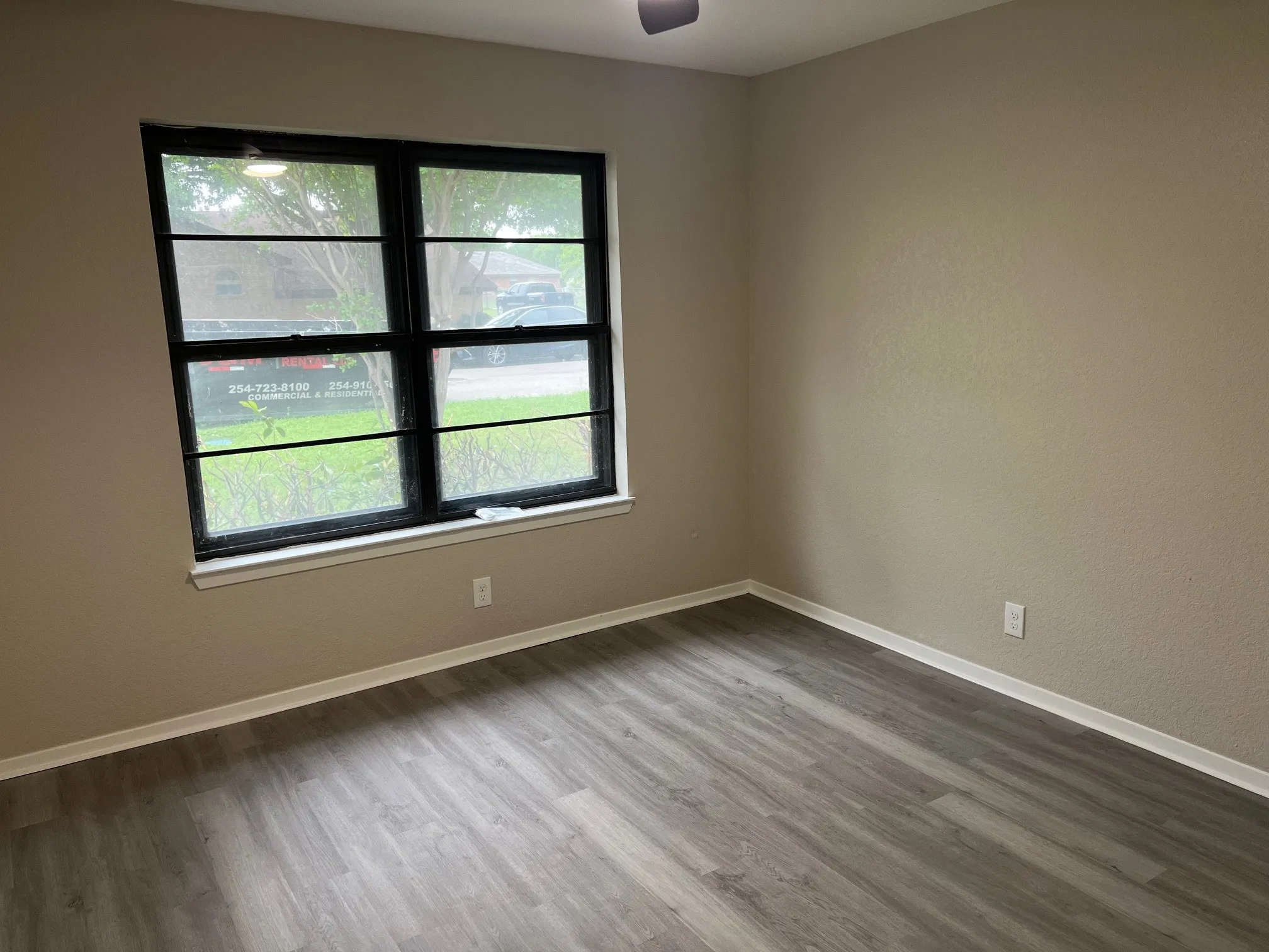 Single Family Residence For Rent in Mc Lennan County , 1118 Pawnee Street, Bellmead, Texas 76705, 3 Bedroom, 2 Bathroom, 2 Garage spaces, 1,608 Sqft, built in 1988, mls#21377155, Real Estate Agent in Bellmead, Homes For Rent in Mc Lennan county, Homes For Rent in Bellmead, Realtor in Bellmead Texas, Real Estate Brokerage Independent Realty Texas, Luminita Cordes Realtor