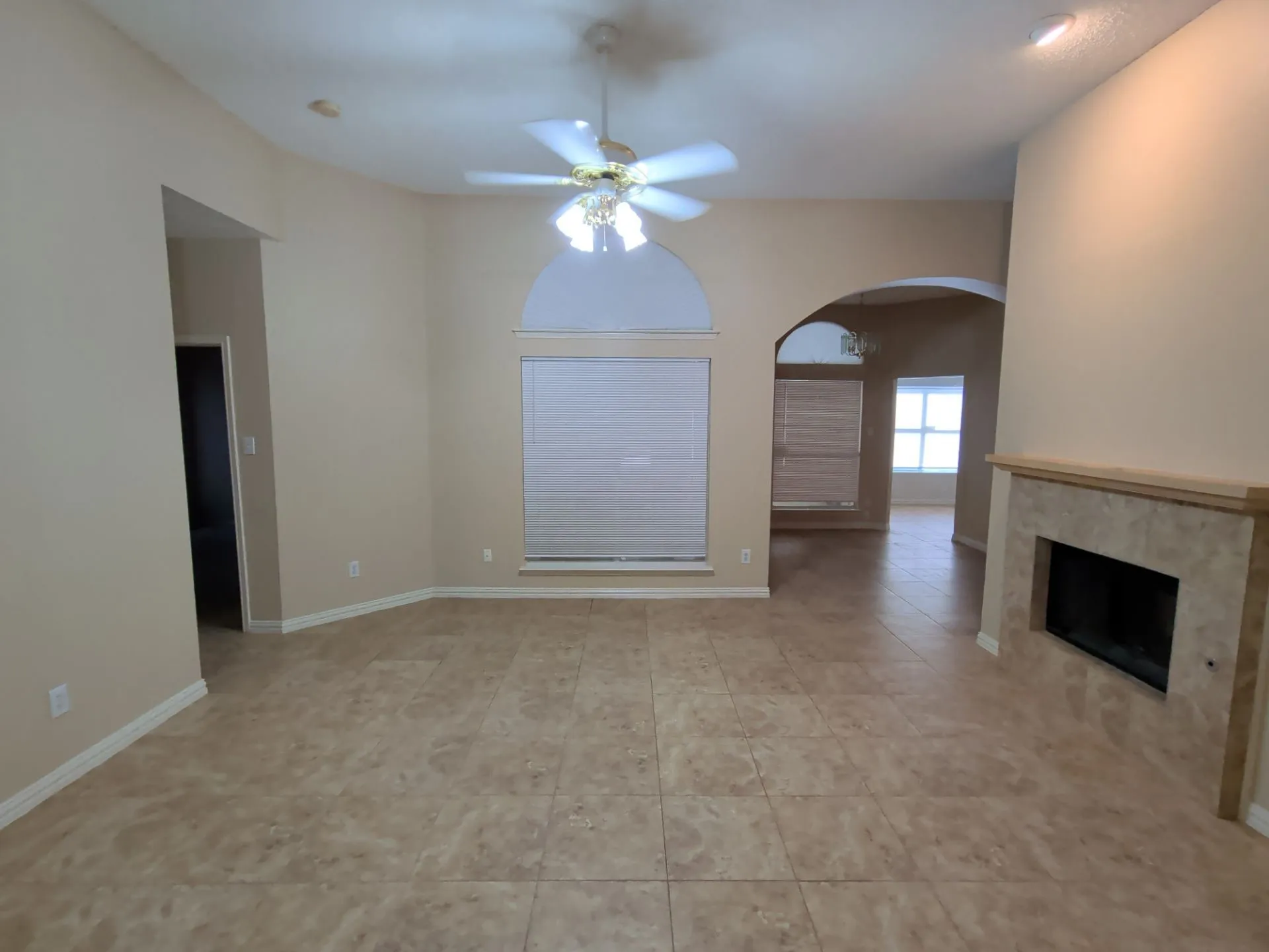 Single Family Residence For Rent in Tarrant County , 4819 Brady Court, Arlington, Texas 76018, 3 Bedroom, 2 Bathroom, 2 Garage spaces, 1,758 Sqft, built in 1996, mls#21377138, Real Estate Agent in Arlington, Homes For Rent in Tarrant county, Homes For Rent in Arlington, Realtor in Arlington Texas, Real Estate Brokerage Independent Realty Texas, Luminita Cordes Realtor