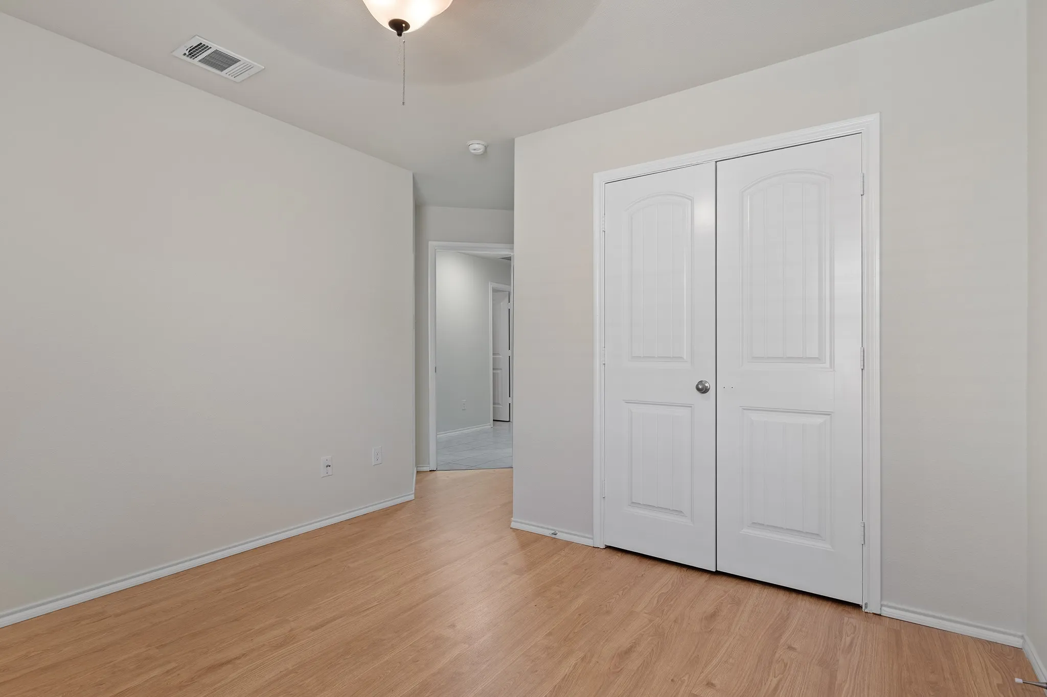 Single Family Residence For Sale in Kaufman County , 2329 Pontotoc Drive, Forney, Texas 75126, 5 Bedroom, 2 Bathroom, 2 Garage spaces, 2,086 Sqft, built in 2018, mls#21376702, Real Estate Agent in Forney, Homes For Sale in Kaufman county, Homes For Sale in Forney, Realtor in Forney Texas, Real Estate Brokerage Independent Realty Texas, Luminita Cordes Realtor