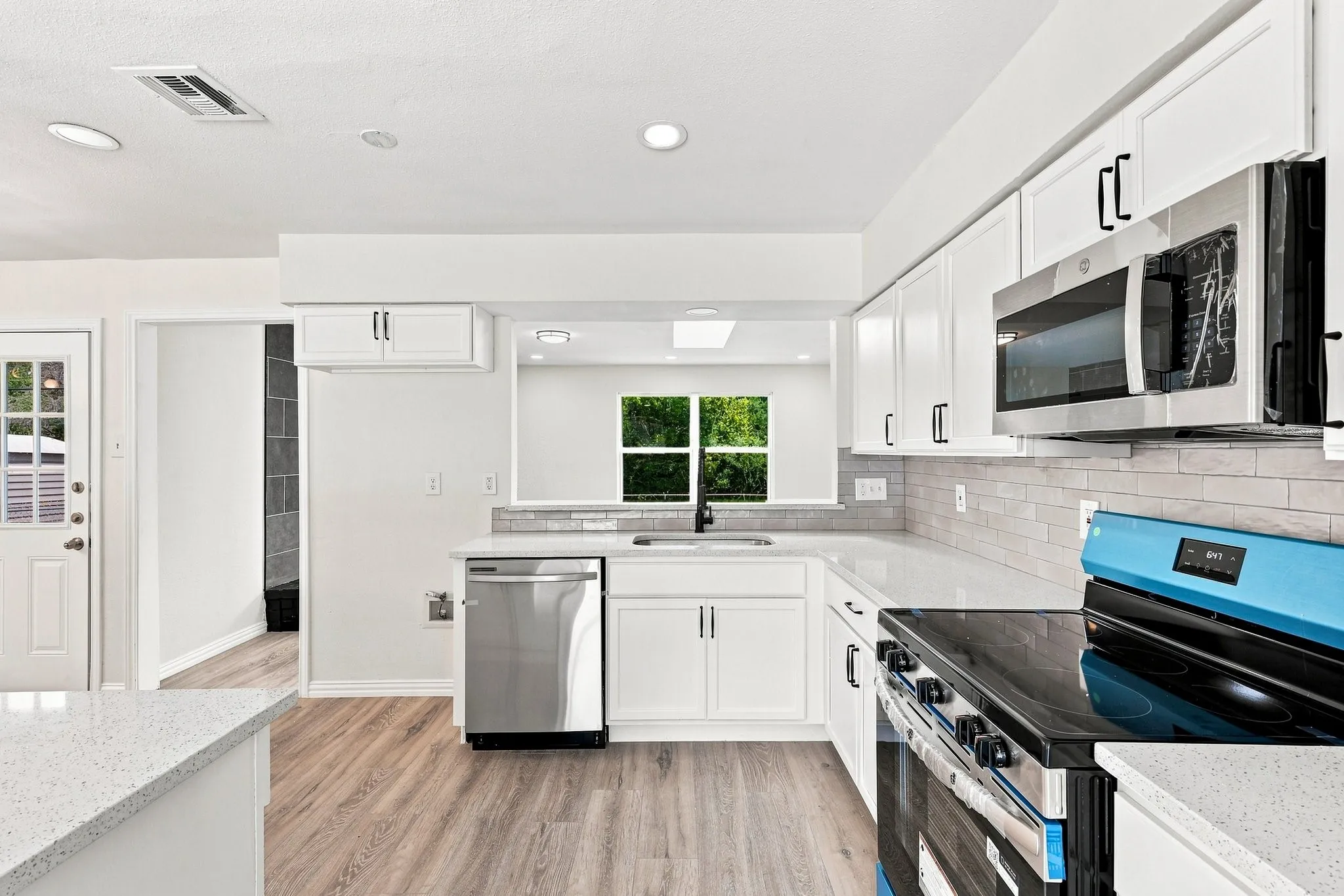 Single Family Residence For Rent in Dallas County , 6008 Golden Gate Drive, Dallas, Texas 75241, 4 Bedroom, 2 Bathroom, 1 Garage spaces, 1,730 Sqft, built in 1961, mls#21377165, Real Estate Agent in Dallas, Homes For Rent in Dallas county, Homes For Rent in Dallas, Realtor in Dallas Texas, Real Estate Brokerage Independent Realty Texas, Luminita Cordes Realtor