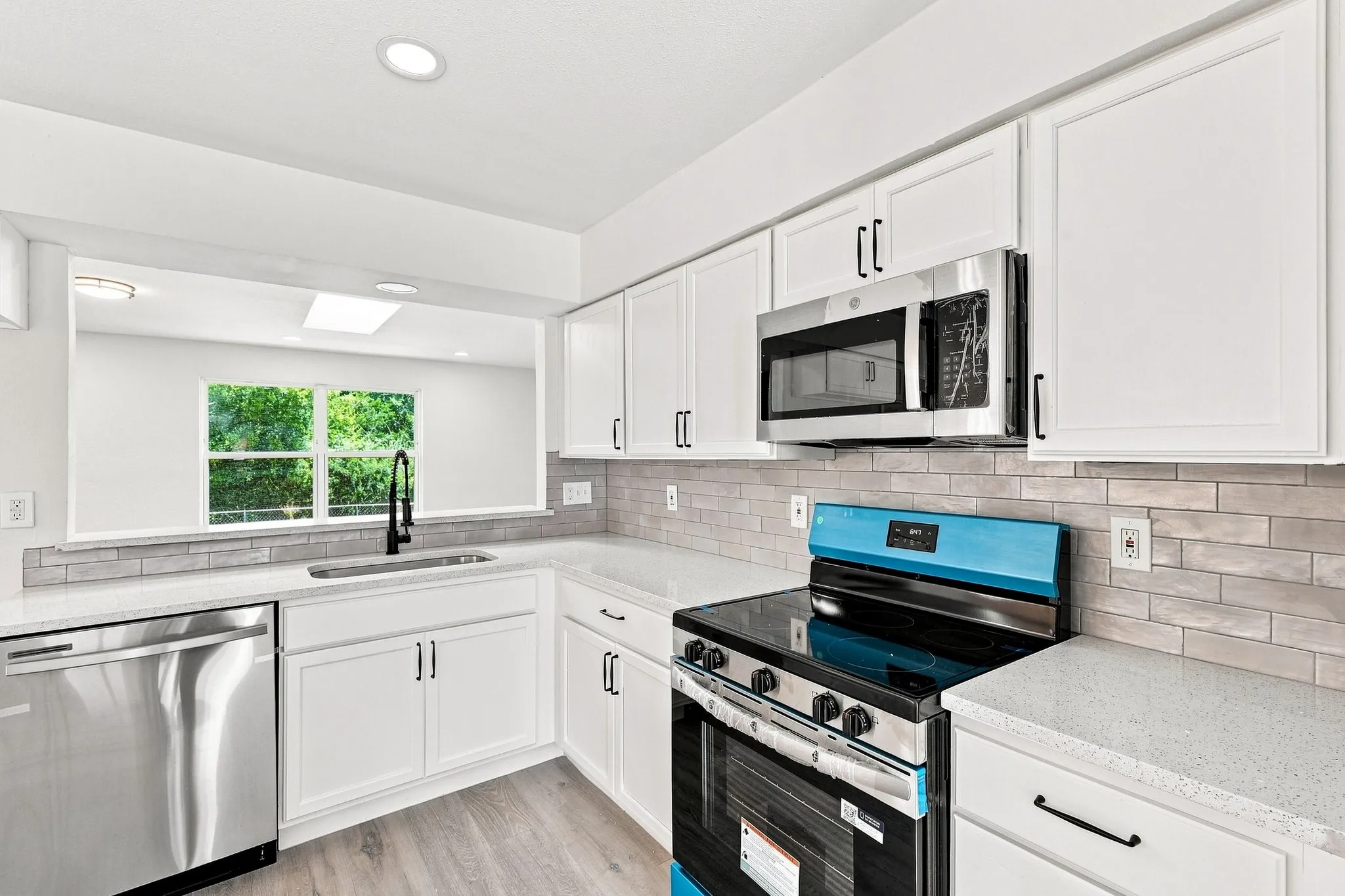 Single Family Residence For Rent in Dallas County , 6008 Golden Gate Drive, Dallas, Texas 75241, 4 Bedroom, 2 Bathroom, 1 Garage spaces, 1,730 Sqft, built in 1961, mls#21377165, Real Estate Agent in Dallas, Homes For Rent in Dallas county, Homes For Rent in Dallas, Realtor in Dallas Texas, Real Estate Brokerage Independent Realty Texas, Luminita Cordes Realtor