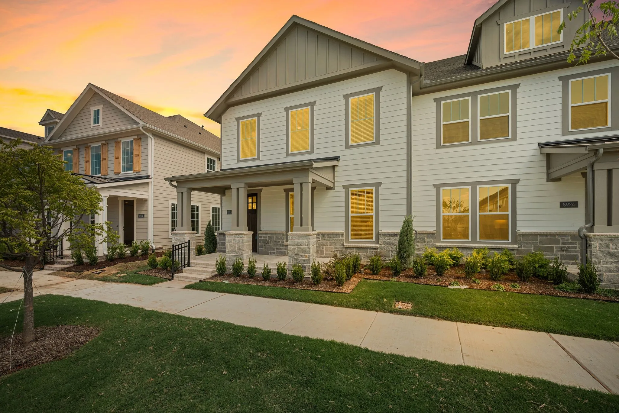 Townhouse For Rent in Collin County , 8936 Magnet Drive, Frisco, Texas 75035, 3 Bedroom, 3 Bathroom, 2 Garage spaces, 2,306 Sqft, built in 2025, mls#21373737, Real Estate Agent in Frisco, Homes For Rent in Collin county, Homes For Rent in Frisco, Realtor in Frisco Texas, Real Estate Brokerage Independent Realty Texas, Luminita Cordes Realtor