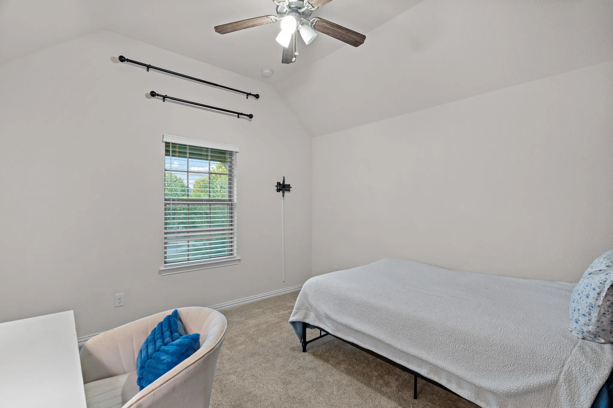 Single Family Residence For Sale in Collin County , 15193 Basket Oak Road, Frisco, Texas 75035, 6 Bedroom, 5 Bathroom, 2 Garage spaces, 3,419 Sqft, built in 2018, mls#21374707, Real Estate Agent in Frisco, Homes For Sale in Collin county, Homes For Sale in Frisco, Realtor in Frisco Texas, Real Estate Brokerage Independent Realty Texas, Luminita Cordes Realtor