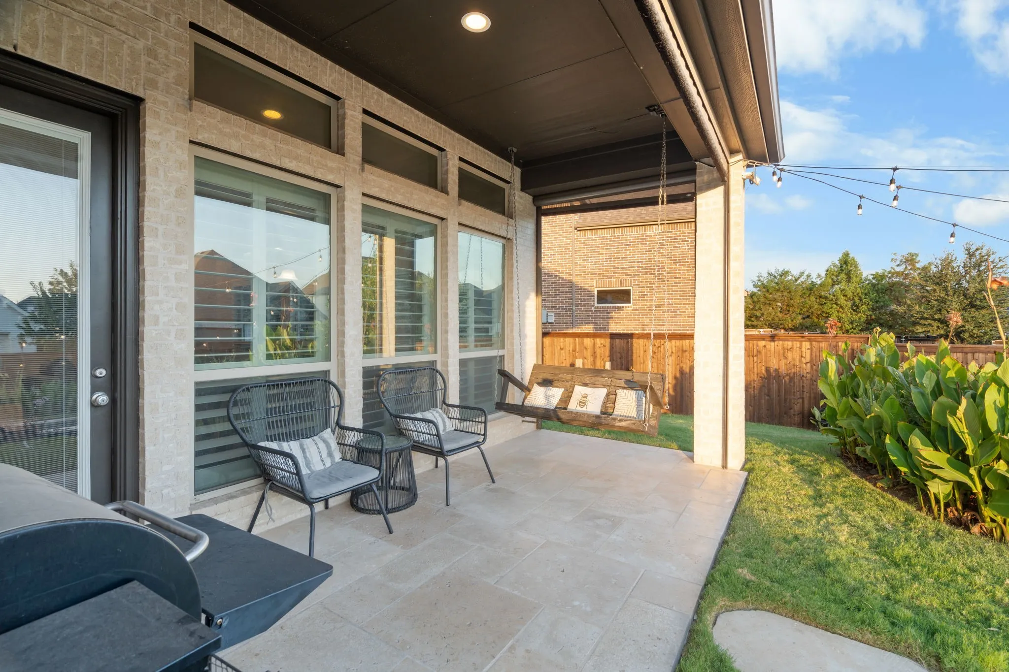 Single Family Residence For Sale in Collin County , 15193 Basket Oak Road, Frisco, Texas 75035, 6 Bedroom, 5 Bathroom, 2 Garage spaces, 3,419 Sqft, built in 2018, mls#21374707, Real Estate Agent in Frisco, Homes For Sale in Collin county, Homes For Sale in Frisco, Realtor in Frisco Texas, Real Estate Brokerage Independent Realty Texas, Luminita Cordes Realtor