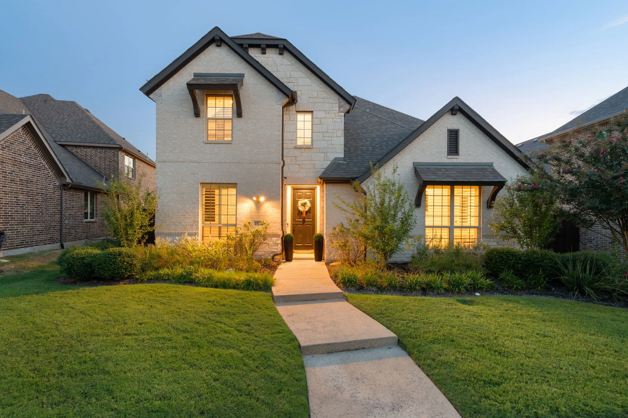 Single Family Residence For Sale in Collin County , 15193 Basket Oak Road, Frisco, Texas 75035, 6 Bedroom, 5 Bathroom, 2 Garage spaces, 3,419 Sqft, built in 2018, mls#21374707, Real Estate Agent in Frisco, Homes For Sale in Collin county, Homes For Sale in Frisco, Realtor in Frisco Texas, Real Estate Brokerage Independent Realty Texas, Luminita Cordes Realtor