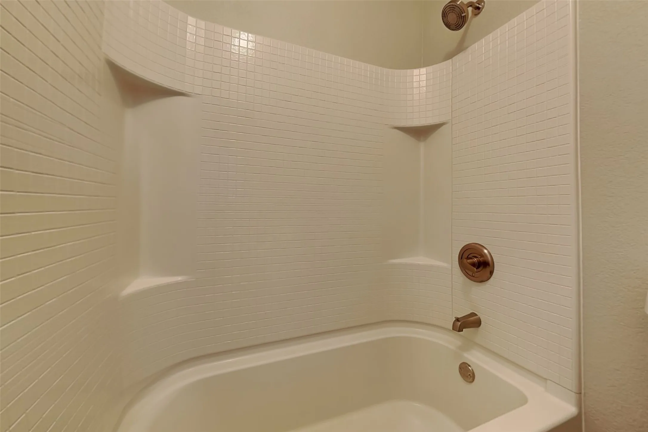 Single Family Residence For Rent in Johnson County , 1121 Hidden Lake Drive, Burleson, Texas 76028, 3 Bedroom, 2 Bathroom, 2 Garage spaces, 2,044 Sqft, built in 2012, mls#21377159, Real Estate Agent in Burleson, Homes For Rent in Johnson county, Homes For Rent in Burleson, Realtor in Burleson Texas, Real Estate Brokerage Independent Realty Texas, Luminita Cordes Realtor