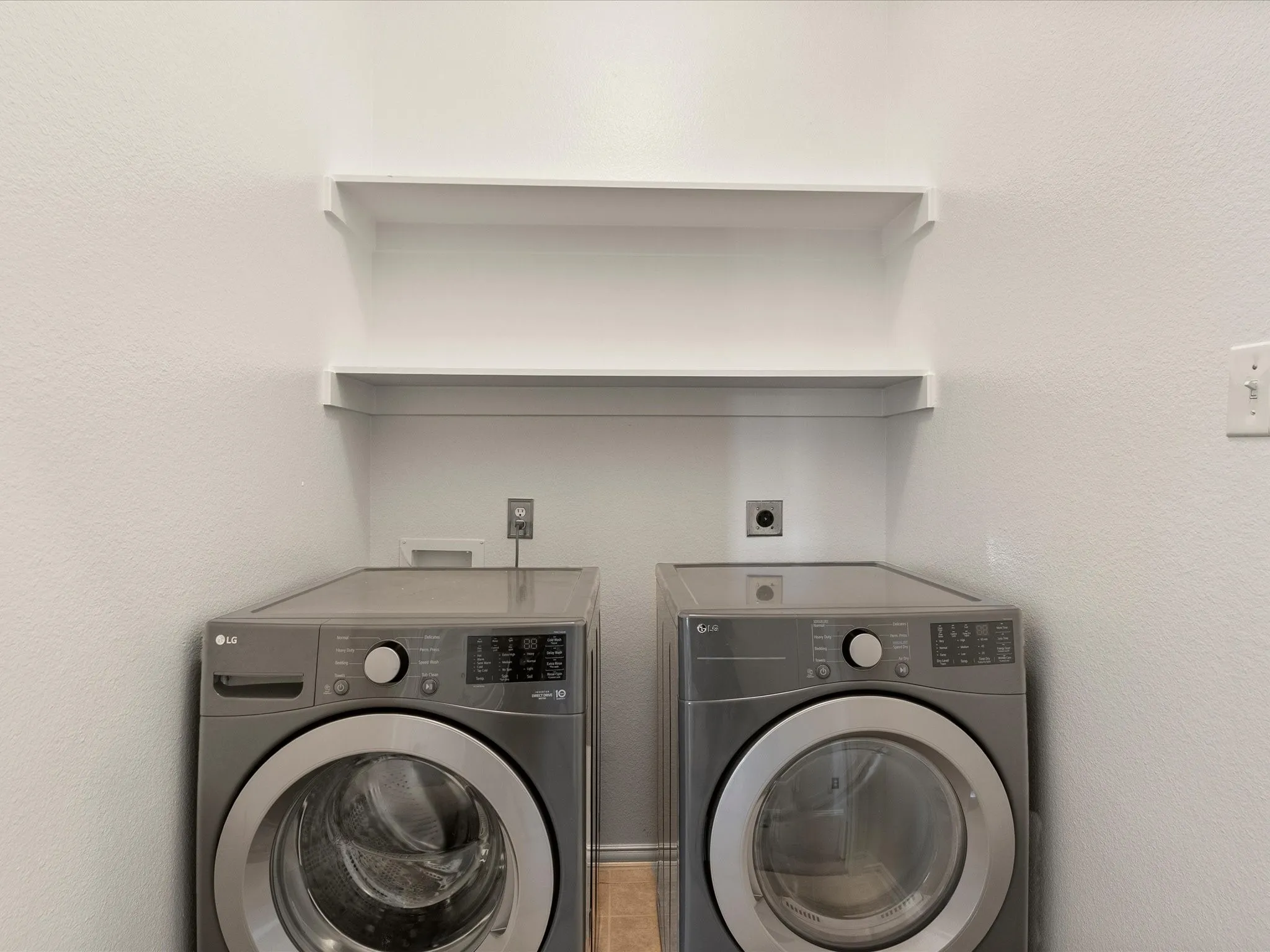 Spacious laundry room