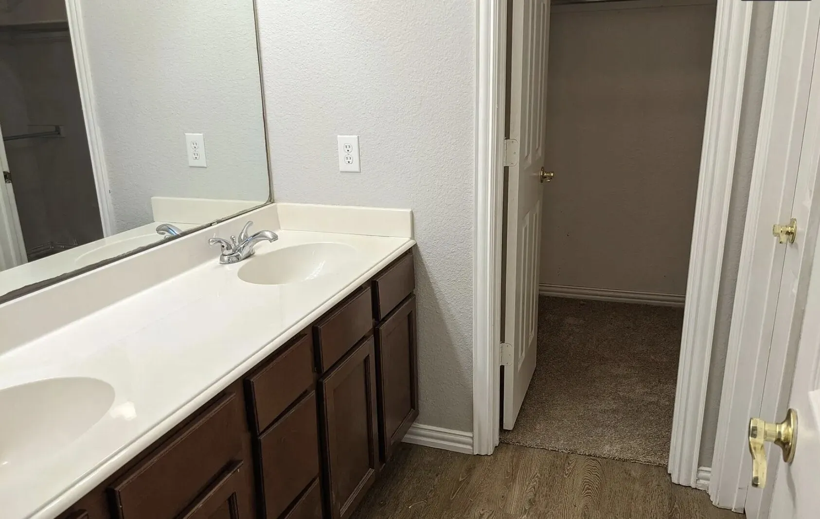 Single Family Residence For Rent in Collin County , 904 Canal Street, Mc Kinney, Texas 75069, 5 Bedroom, 2 Bathroom, Garage spaces, 2,017 Sqft, built in 2006, mls#21377183, Real Estate Agent in Mc Kinney, Homes For Rent in Collin county, Homes For Rent in Mc Kinney, Realtor in Mc Kinney Texas, Real Estate Brokerage Independent Realty Texas, Luminita Cordes Realtor