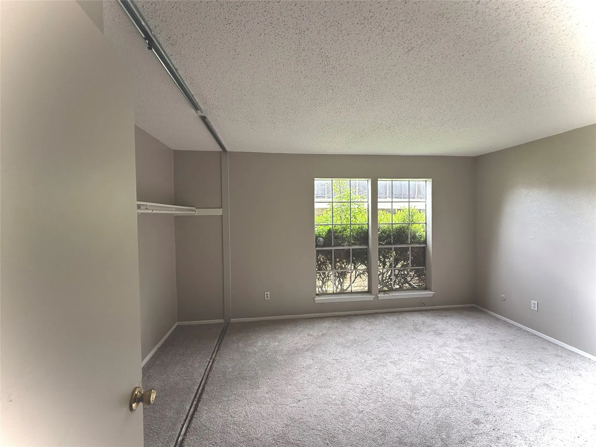Condominium For Rent in Dallas County , 8560 Park Lane 127 Unit 29, Dallas, Texas 75231, 3 Bedroom, 2 Bathroom, Garage spaces, 1,310 Sqft, built in 1974, mls#21377185, Real Estate Agent in Dallas, Homes For Rent in Dallas county, Homes For Rent in Dallas, Realtor in Dallas Texas, Real Estate Brokerage Independent Realty Texas, Luminita Cordes Realtor