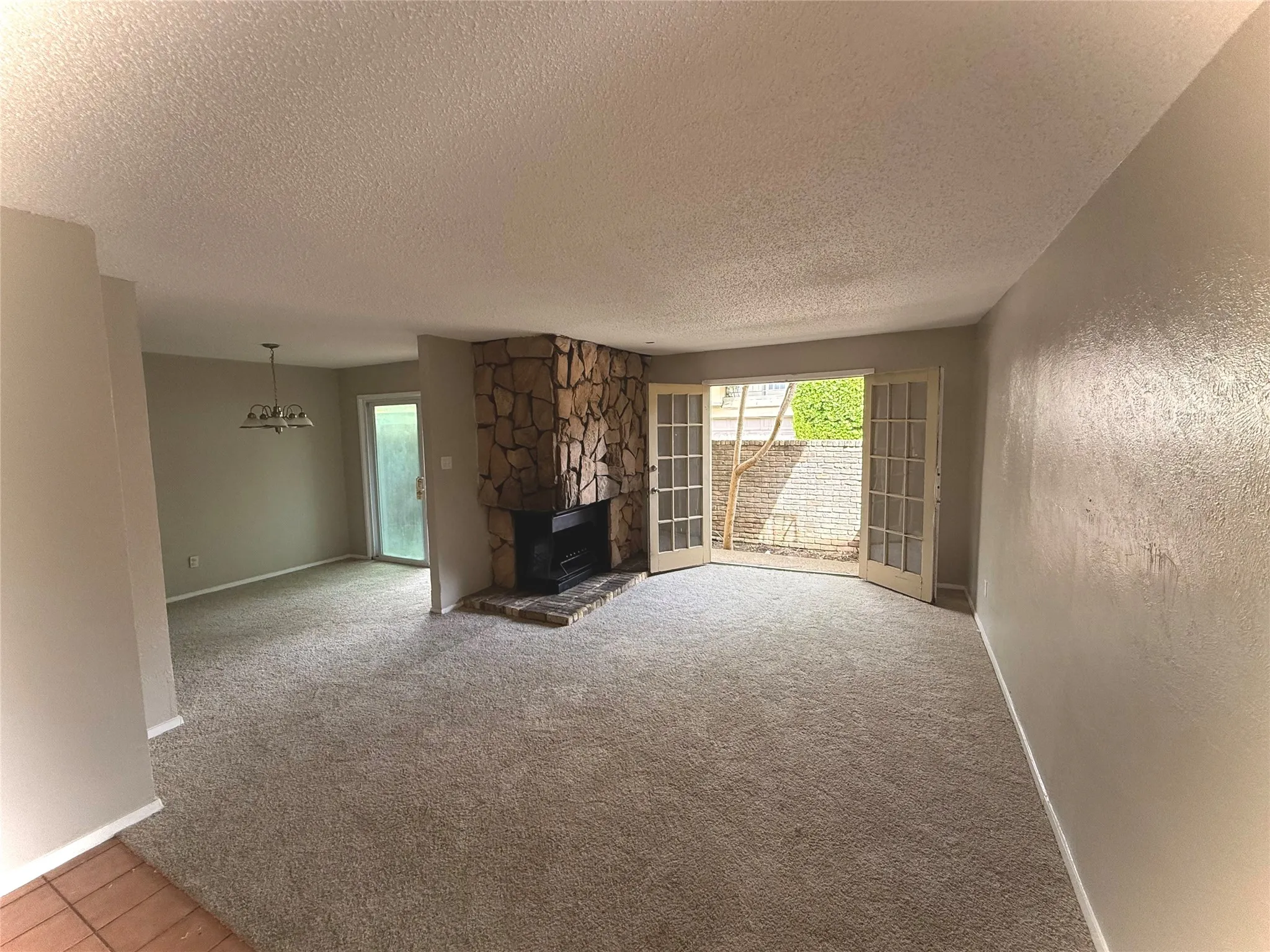 Condominium For Rent in Dallas County , 8560 Park Lane 127 Unit 29, Dallas, Texas 75231, 3 Bedroom, 2 Bathroom, Garage spaces, 1,310 Sqft, built in 1974, mls#21377185, Real Estate Agent in Dallas, Homes For Rent in Dallas county, Homes For Rent in Dallas, Realtor in Dallas Texas, Real Estate Brokerage Independent Realty Texas, Luminita Cordes Realtor