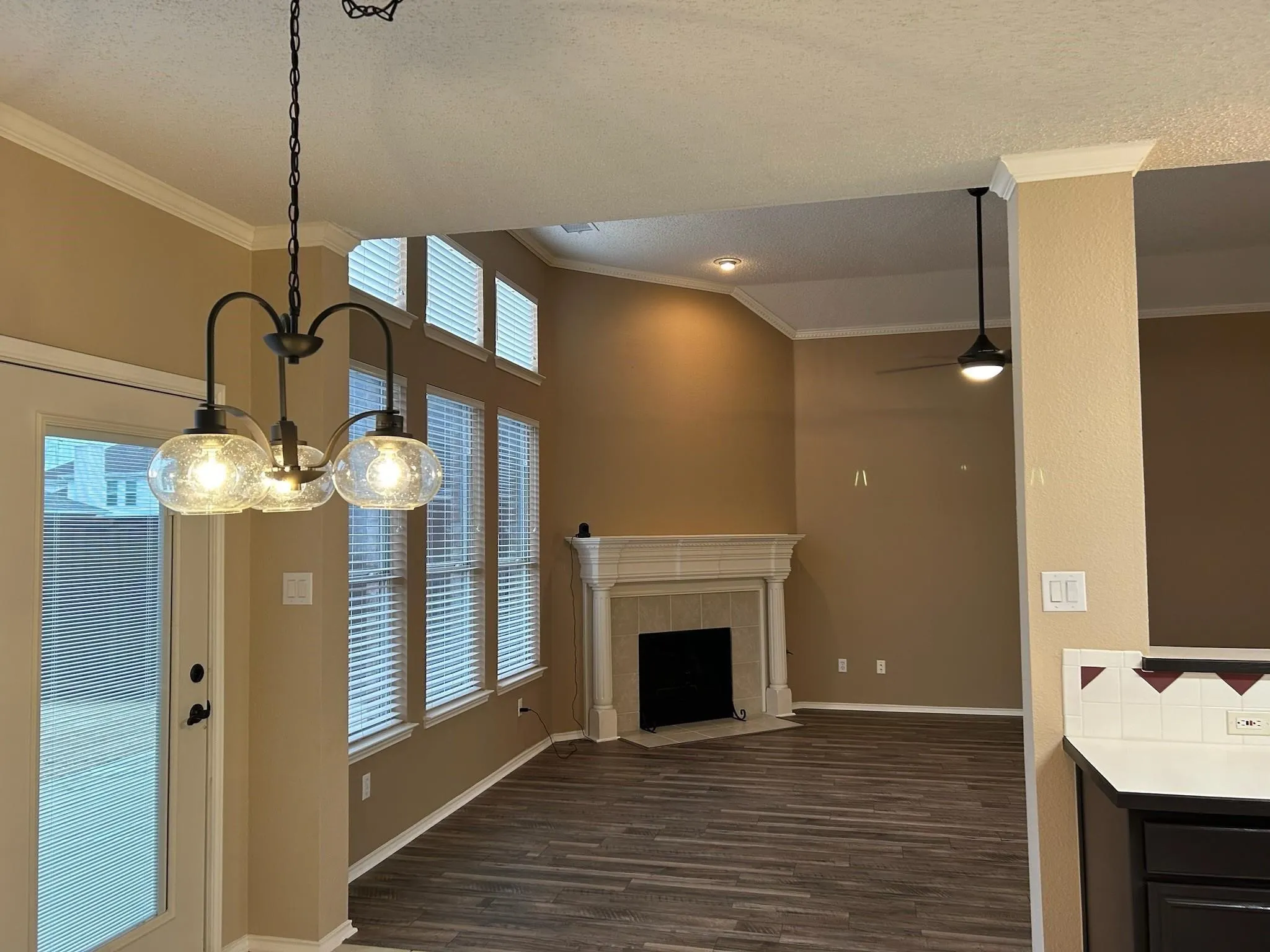 Single Family Residence For Rent in Collin County , 3604 Mason Drive, Plano, Texas 75025, 5 Bedroom, 3 Bathroom, 3 Garage spaces, 3,351 Sqft, built in 1999, mls#21346638, Real Estate Agent in Plano, Homes For Rent in Collin county, Homes For Rent in Plano, Realtor in Plano Texas, Real Estate Brokerage Independent Realty Texas, Luminita Cordes Realtor