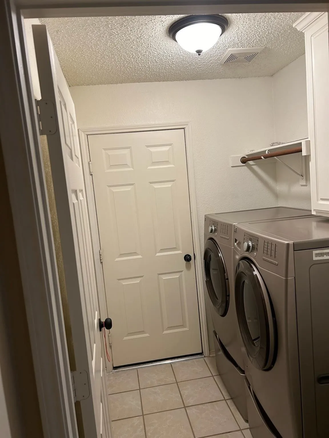 Single Family Residence For Rent in Collin County , 3604 Mason Drive, Plano, Texas 75025, 5 Bedroom, 3 Bathroom, 3 Garage spaces, 3,351 Sqft, built in 1999, mls#21346638, Real Estate Agent in Plano, Homes For Rent in Collin county, Homes For Rent in Plano, Realtor in Plano Texas, Real Estate Brokerage Independent Realty Texas, Luminita Cordes Realtor