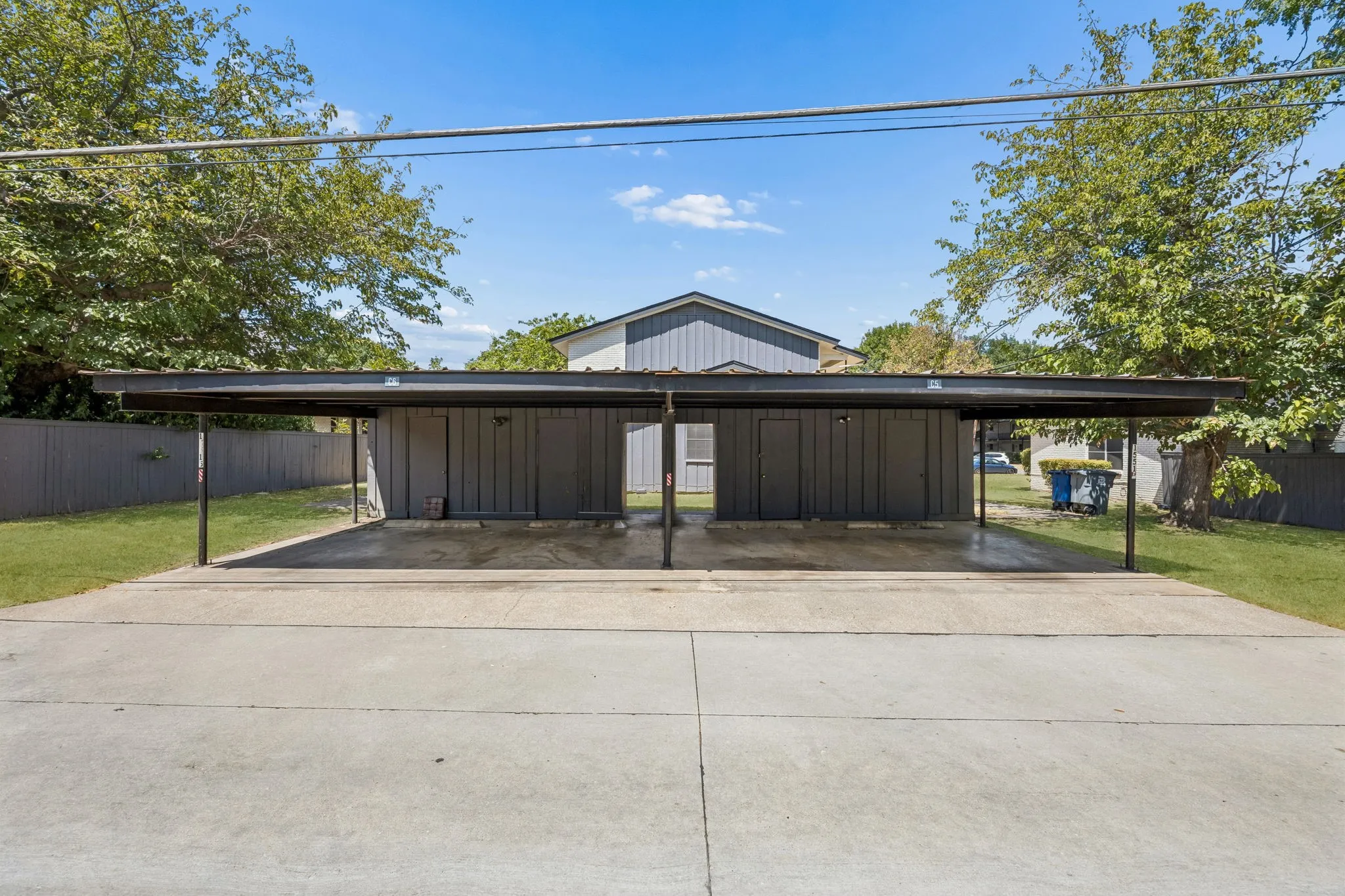 Single Family Residence For Sale in Dallas County , 15513 El Estado Drive, Dallas, Texas 75248, 6 Bedroom, 4 Bathroom, Garage spaces, 2,784 Sqft, built in 1967, mls#21375194, Real Estate Agent in Dallas, Homes For Sale in Dallas county, Homes For Sale in Dallas, Realtor in Dallas Texas, Real Estate Brokerage Independent Realty Texas, Luminita Cordes Realtor