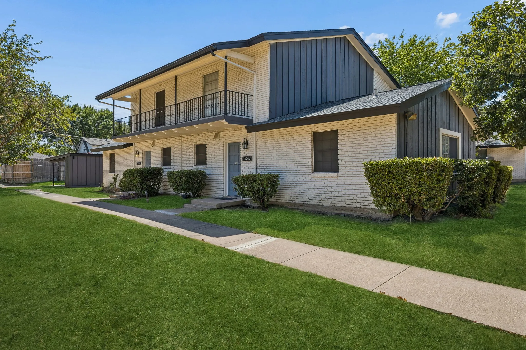 Single Family Residence For Sale in Dallas County , 15513 El Estado Drive, Dallas, Texas 75248, 6 Bedroom, 4 Bathroom, Garage spaces, 2,784 Sqft, built in 1967, mls#21375194, Real Estate Agent in Dallas, Homes For Sale in Dallas county, Homes For Sale in Dallas, Realtor in Dallas Texas, Real Estate Brokerage Independent Realty Texas, Luminita Cordes Realtor