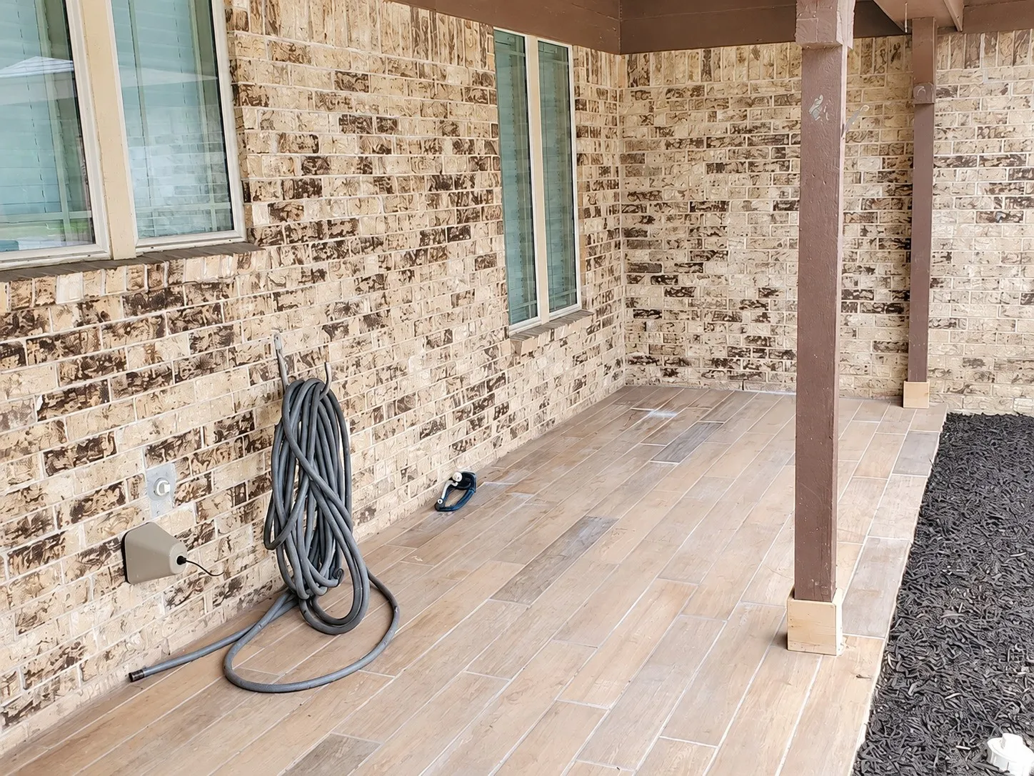 Single Family Residence For Rent in Tarrant County , 5901 Crestwood Circle, North Richland Hills, Texas 76180, 3 Bedroom, 2 Bathroom, 2 Garage spaces, 1,578 Sqft, built in 1974, mls#21377190, Real Estate Agent in North Richland Hills, Homes For Rent in Tarrant county, Homes For Rent in North Richland Hills, Realtor in North Richland Hills Texas, Real Estate Brokerage Independent Realty Texas, Luminita Cordes Realtor