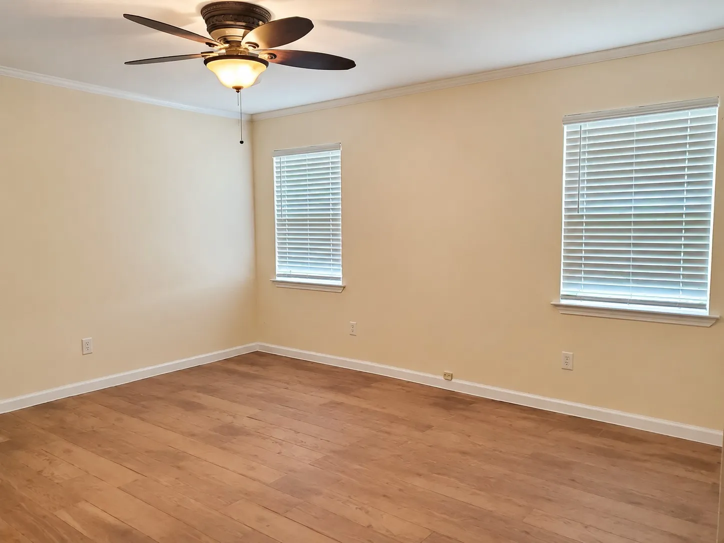 Single Family Residence For Rent in Tarrant County , 5901 Crestwood Circle, North Richland Hills, Texas 76180, 3 Bedroom, 2 Bathroom, 2 Garage spaces, 1,578 Sqft, built in 1974, mls#21377190, Real Estate Agent in North Richland Hills, Homes For Rent in Tarrant county, Homes For Rent in North Richland Hills, Realtor in North Richland Hills Texas, Real Estate Brokerage Independent Realty Texas, Luminita Cordes Realtor