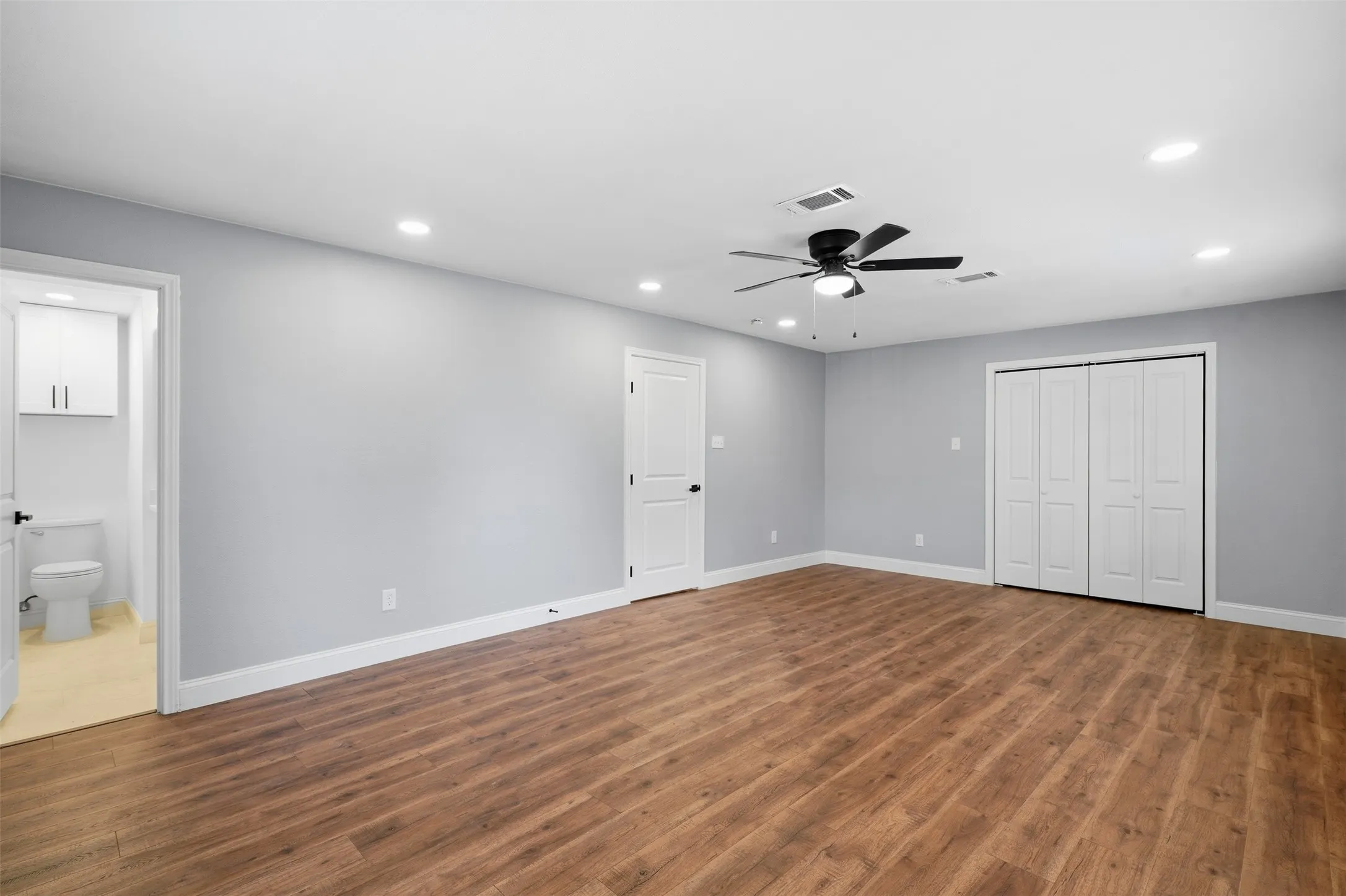 Single Family Residence For Sale in Tarrant County , 7024 Payte Lane, North Richland Hills, Texas 76182, 3 Bedroom, 2 Bathroom, Garage spaces, 1,552 Sqft, built in 1971, mls#21377085, Real Estate Agent in North Richland Hills, Homes For Sale in Tarrant county, Homes For Sale in North Richland Hills, Realtor in North Richland Hills Texas, Real Estate Brokerage Independent Realty Texas, Luminita Cordes Realtor