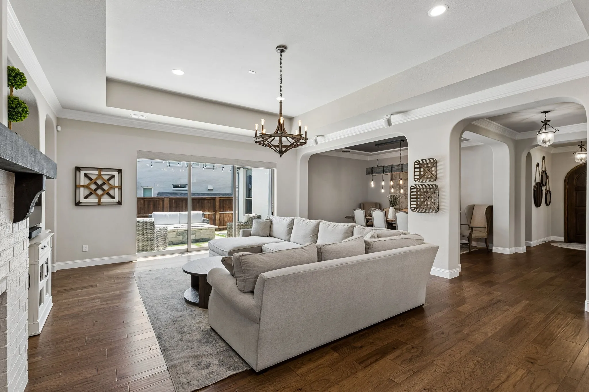 Single Family Residence For Sale in Parker County , 1828 Quiet Oak Place, Fort Worth, Texas 76008, 3 Bedroom, 4 Bathroom, 2 Garage spaces, 3,059 Sqft, built in 2018, mls#21373836, Real Estate Agent in Fort Worth, Homes For Sale in Parker county, Homes For Sale in Fort Worth, Realtor in Fort Worth Texas, Real Estate Brokerage Independent Realty Texas, Luminita Cordes Realtor