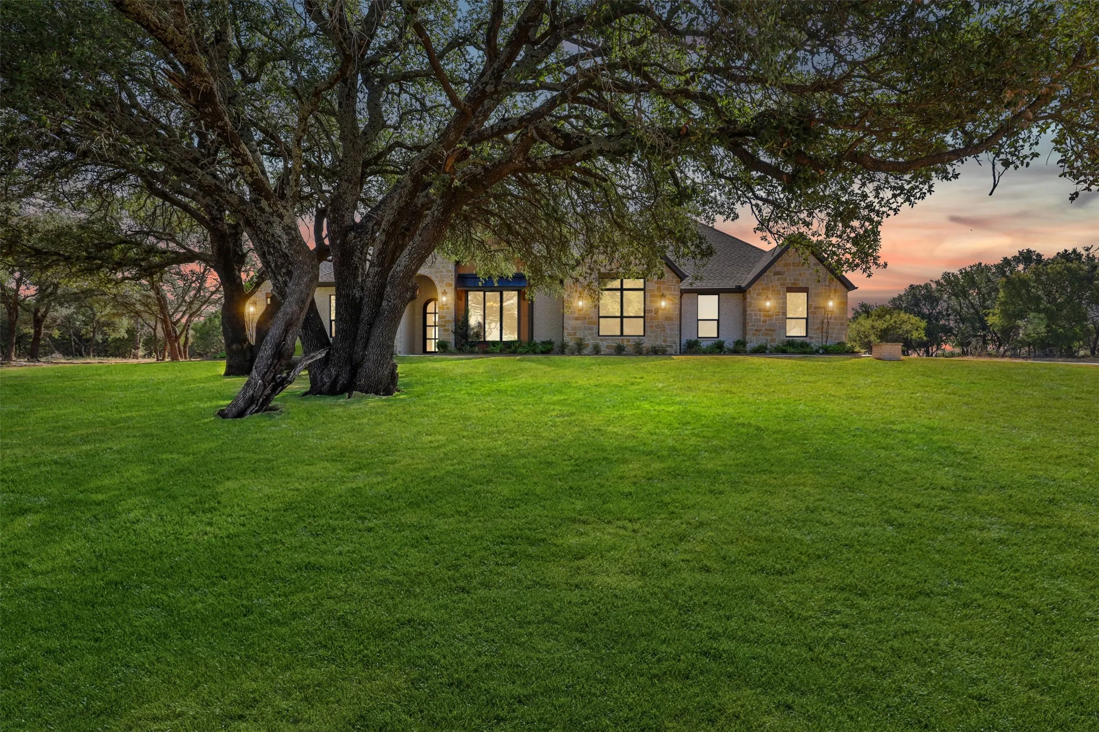Single Family Residence For Sale in Parker County , 2045 Preserve Trail, Weatherford, Texas 76087, 4 Bedroom, 4 Bathroom, 3 Garage spaces, 3,526 Sqft, built in 2026, mls#21374984, Real Estate Agent in Weatherford, Homes For Sale in Parker county, Homes For Sale in Weatherford, Realtor in Weatherford Texas, Real Estate Brokerage Independent Realty Texas, Luminita Cordes Realtor