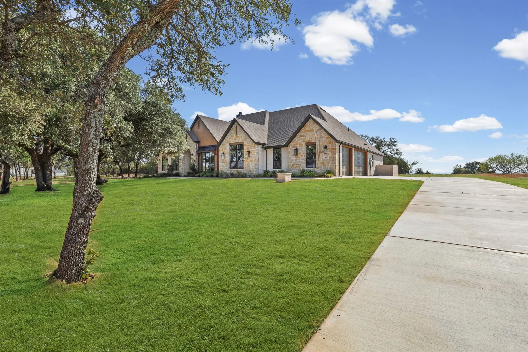 Single Family Residence For Sale in Parker County , 2045 Preserve Trail, Weatherford, Texas 76087, 4 Bedroom, 4 Bathroom, 3 Garage spaces, 3,526 Sqft, built in 2026, mls#21374984, Real Estate Agent in Weatherford, Homes For Sale in Parker county, Homes For Sale in Weatherford, Realtor in Weatherford Texas, Real Estate Brokerage Independent Realty Texas, Luminita Cordes Realtor