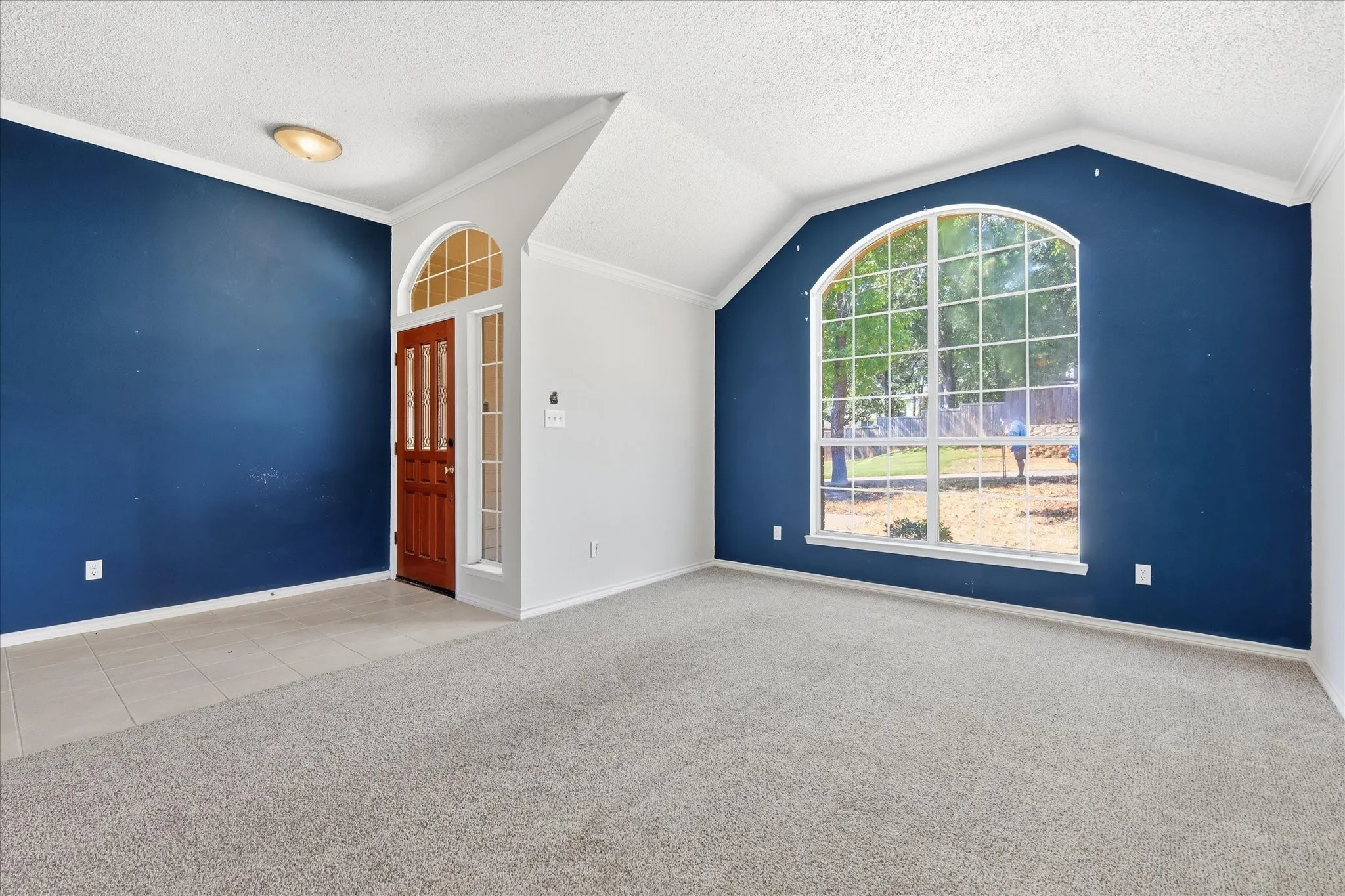 Single Family Residence For Sale in Denton County , 2631 Creekside Way, Highland Village, Texas 75077, 4 Bedroom, 2 Bathroom, 2 Garage spaces, 2,100 Sqft, built in 1989, mls#21376520, Real Estate Agent in Highland Village, Homes For Sale in Denton county, Homes For Sale in Highland Village, Realtor in Highland Village Texas, Real Estate Brokerage Independent Realty Texas, Luminita Cordes Realtor