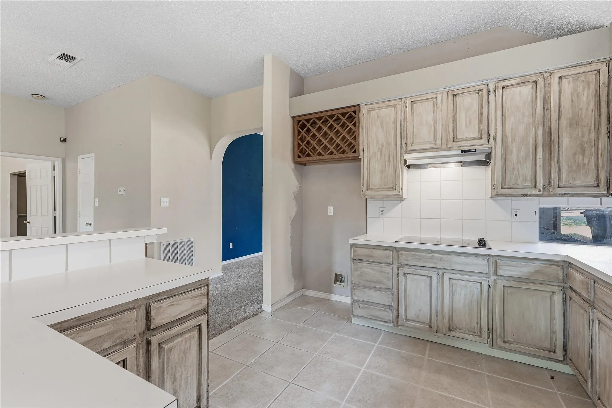 Single Family Residence For Sale in Denton County , 2631 Creekside Way, Highland Village, Texas 75077, 4 Bedroom, 2 Bathroom, 2 Garage spaces, 2,100 Sqft, built in 1989, mls#21376520, Real Estate Agent in Highland Village, Homes For Sale in Denton county, Homes For Sale in Highland Village, Realtor in Highland Village Texas, Real Estate Brokerage Independent Realty Texas, Luminita Cordes Realtor