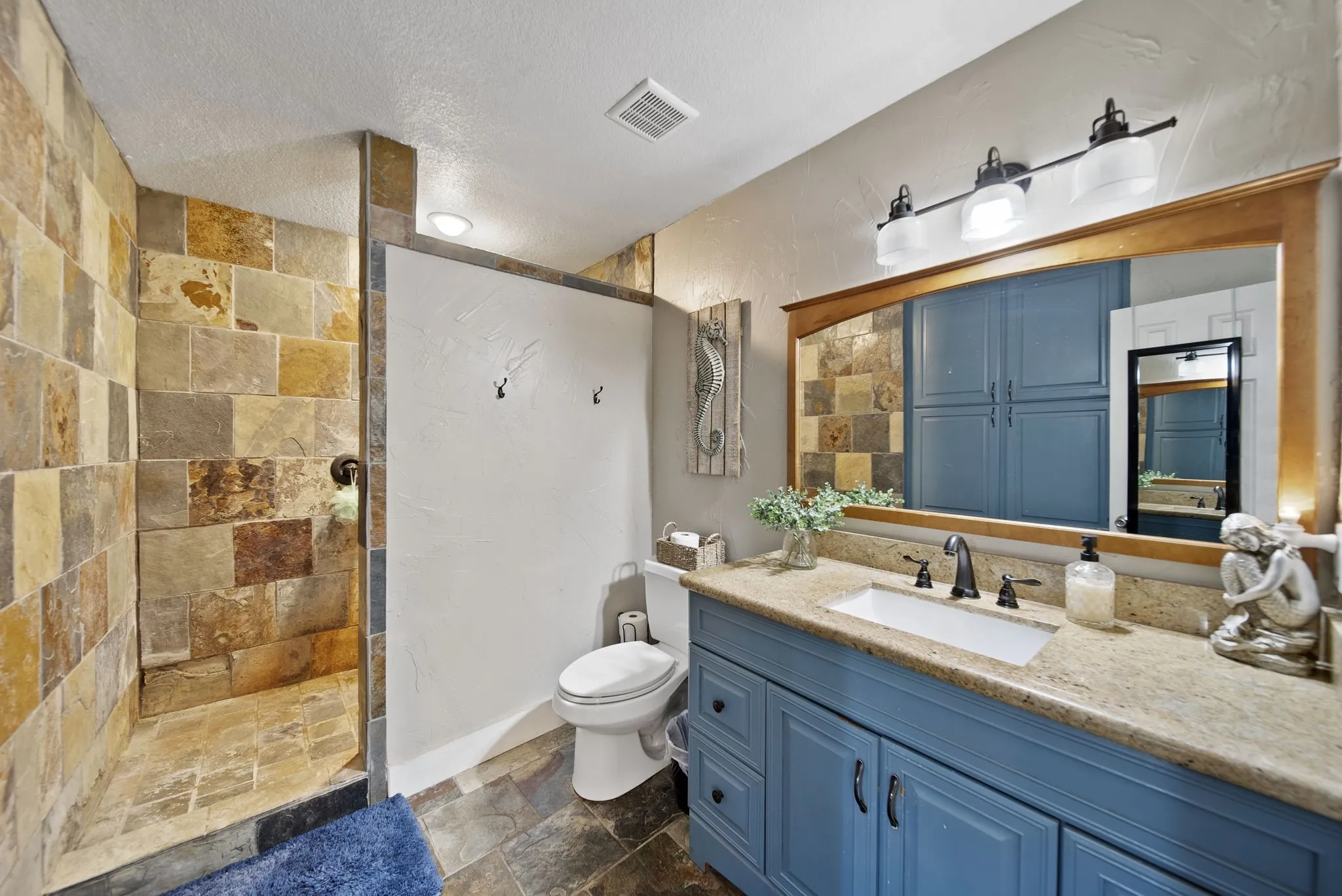 Single Family Residence For Sale in Denton County , 258 Bobcat Road, Sanger, Texas 76266, 3 Bedroom, 2 Bathroom, 2 Garage spaces, 2,559 Sqft, built in 1970, mls#21377203, Real Estate Agent in Sanger, Homes For Sale in Denton county, Homes For Sale in Sanger, Realtor in Sanger Texas, Real Estate Brokerage Independent Realty Texas, Luminita Cordes Realtor