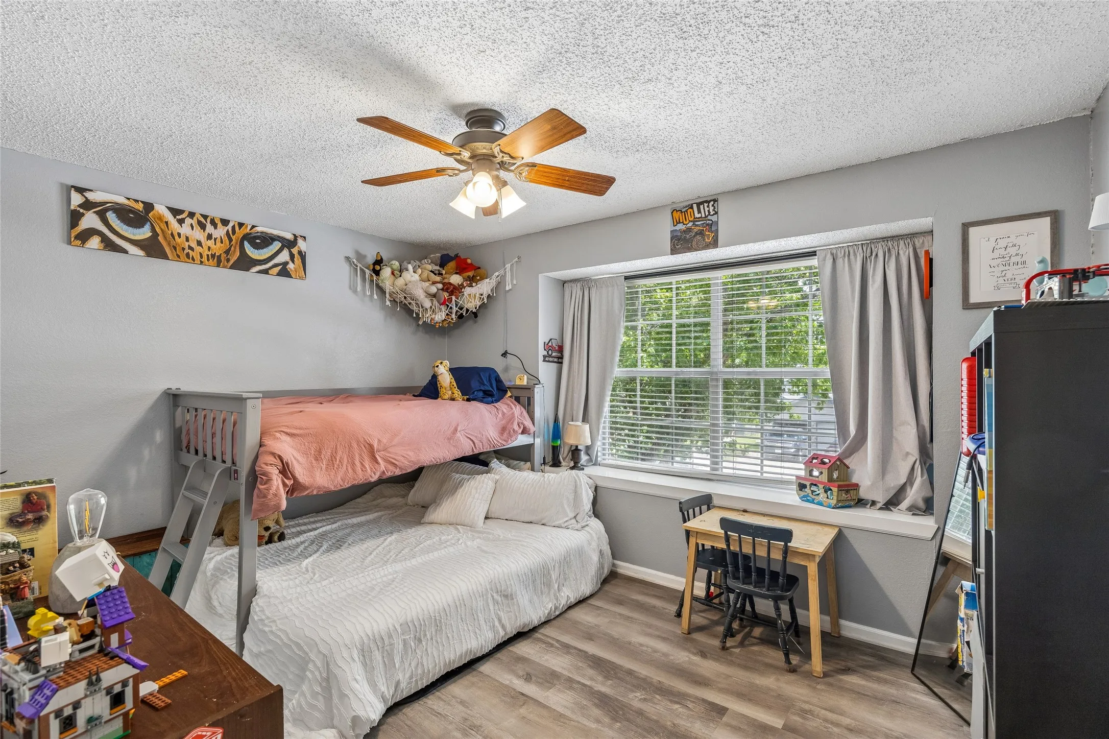 Single Family Residence For Sale in Tarrant County , 2325 Kildeer Trail, Grand Prairie, Texas 75052, 3 Bedroom, 3 Bathroom, 2 Garage spaces, 1,624 Sqft, built in 1988, mls#21377207, Real Estate Agent in Grand Prairie, Homes For Sale in Tarrant county, Homes For Sale in Grand Prairie, Realtor in Grand Prairie Texas, Real Estate Brokerage Independent Realty Texas, Luminita Cordes Realtor