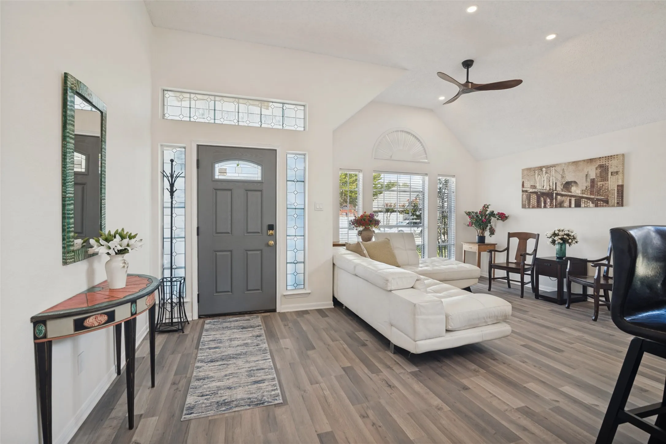 Single Family Residence For Sale in Dallas County , 7914 Coastway Drive, Rowlett, Texas 75088, 4 Bedroom, 2 Bathroom, 2 Garage spaces, 2,134 Sqft, built in 1988, mls#21376328, Real Estate Agent in Rowlett, Homes For Sale in Dallas county, Homes For Sale in Rowlett, Realtor in Rowlett Texas, Real Estate Brokerage Independent Realty Texas, Luminita Cordes Realtor