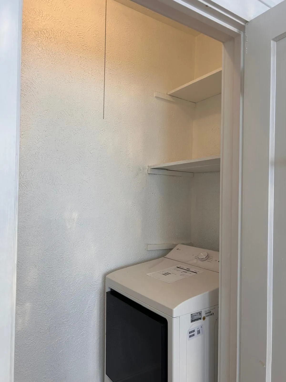 Apartment For Rent in Dallas County , 5800 Prospect Avenue 4, Dallas, Texas 75206, 2 Bedroom, 1 Bathroom, Garage spaces, 1,400 Sqft, built in 1926, mls#21377210, Real Estate Agent in Dallas, Homes For Rent in Dallas county, Homes For Rent in Dallas, Realtor in Dallas Texas, Real Estate Brokerage Independent Realty Texas, Luminita Cordes Realtor