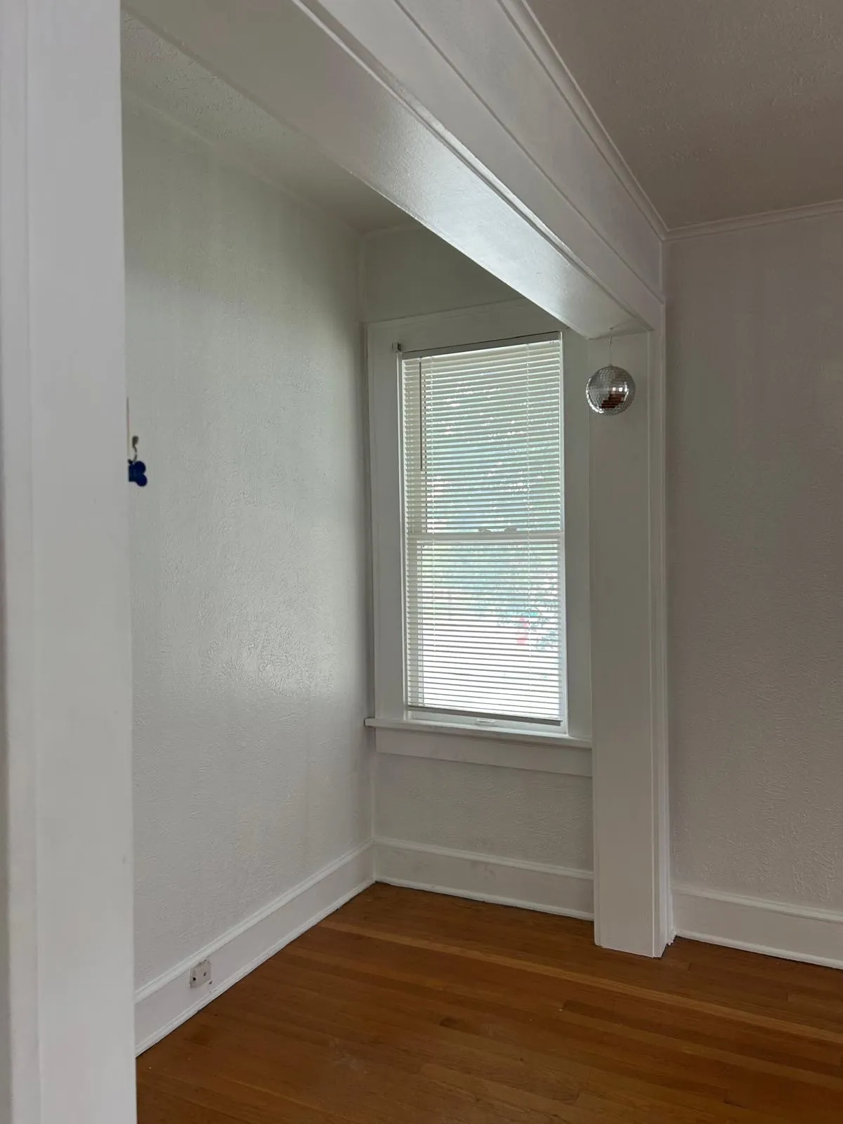 Apartment For Rent in Dallas County , 5800 Prospect Avenue 4, Dallas, Texas 75206, 2 Bedroom, 1 Bathroom, Garage spaces, 1,400 Sqft, built in 1926, mls#21377210, Real Estate Agent in Dallas, Homes For Rent in Dallas county, Homes For Rent in Dallas, Realtor in Dallas Texas, Real Estate Brokerage Independent Realty Texas, Luminita Cordes Realtor