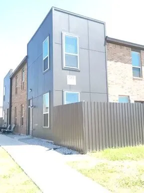 Townhouse For Rent in Tarrant County , 10604 Tube Drive 104, Hurst, Texas 76053, 2 Bedroom, 3 Bathroom, Garage spaces, 1,350 Sqft, built in 2019, mls#21368731, Real Estate Agent in Hurst, Homes For Rent in Tarrant county, Homes For Rent in Hurst, Realtor in Hurst Texas, Real Estate Brokerage Independent Realty Texas, Luminita Cordes Realtor