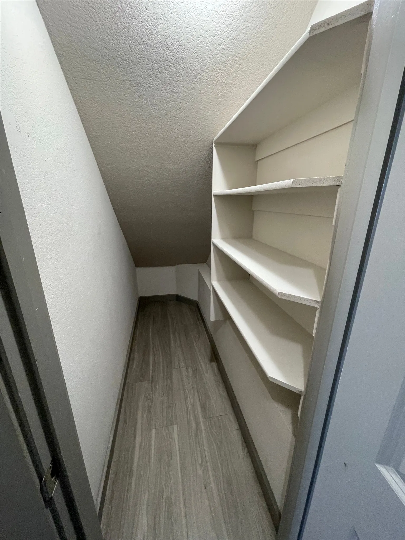 Townhouse For Rent in Tarrant County , 10604 Tube Drive 104, Hurst, Texas 76053, 2 Bedroom, 3 Bathroom, Garage spaces, 1,350 Sqft, built in 2019, mls#21368731, Real Estate Agent in Hurst, Homes For Rent in Tarrant county, Homes For Rent in Hurst, Realtor in Hurst Texas, Real Estate Brokerage Independent Realty Texas, Luminita Cordes Realtor