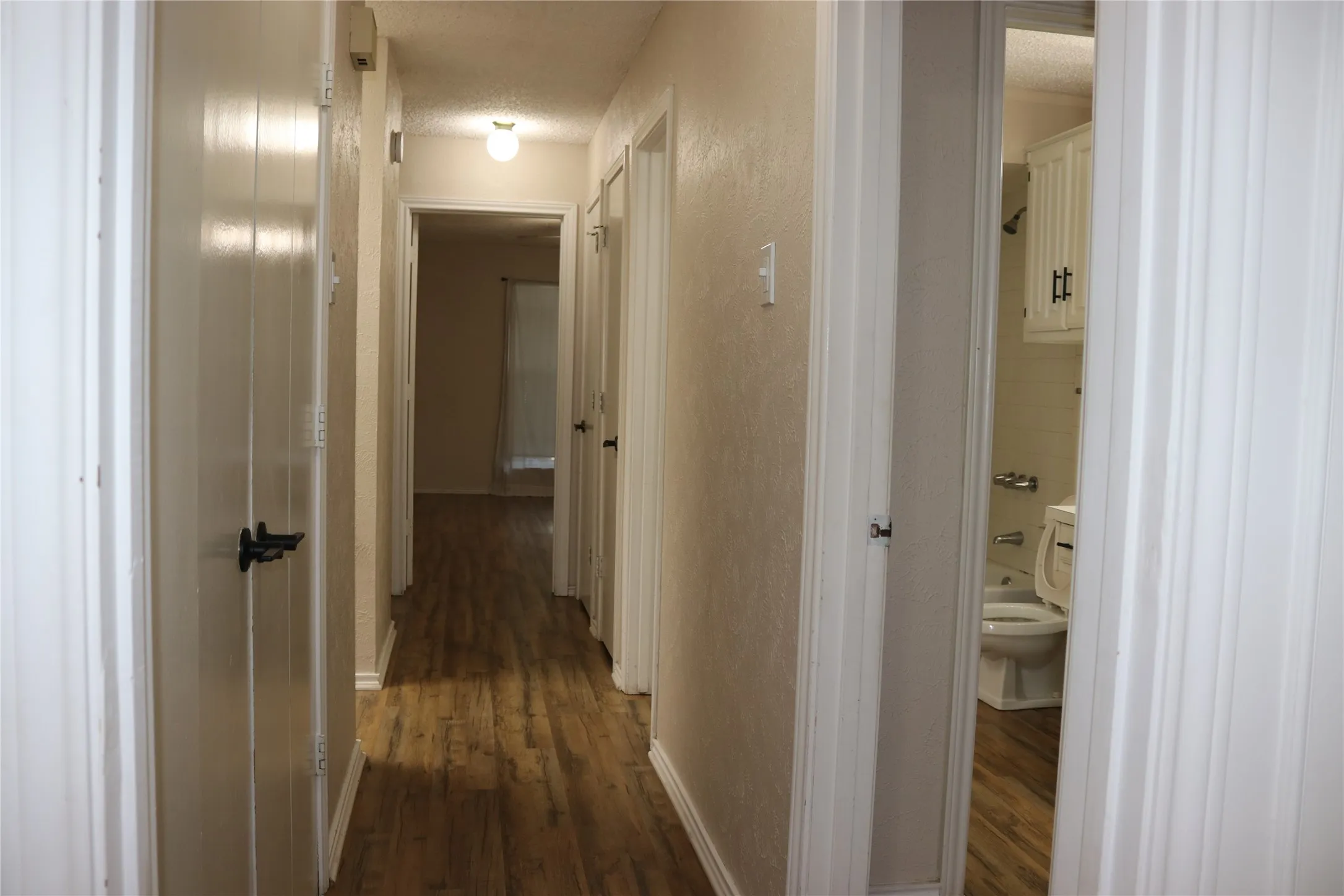 Single Family Residence For Rent in Dallas County , 1515 Cherrycrest Street, Dallas, Texas 75228, 2 Bedroom, 2 Bathroom, 2 Garage spaces, 1,220 Sqft, built in 1979, mls#21377215, Real Estate Agent in Dallas, Homes For Rent in Dallas county, Homes For Rent in Dallas, Realtor in Dallas Texas, Real Estate Brokerage Independent Realty Texas, Luminita Cordes Realtor