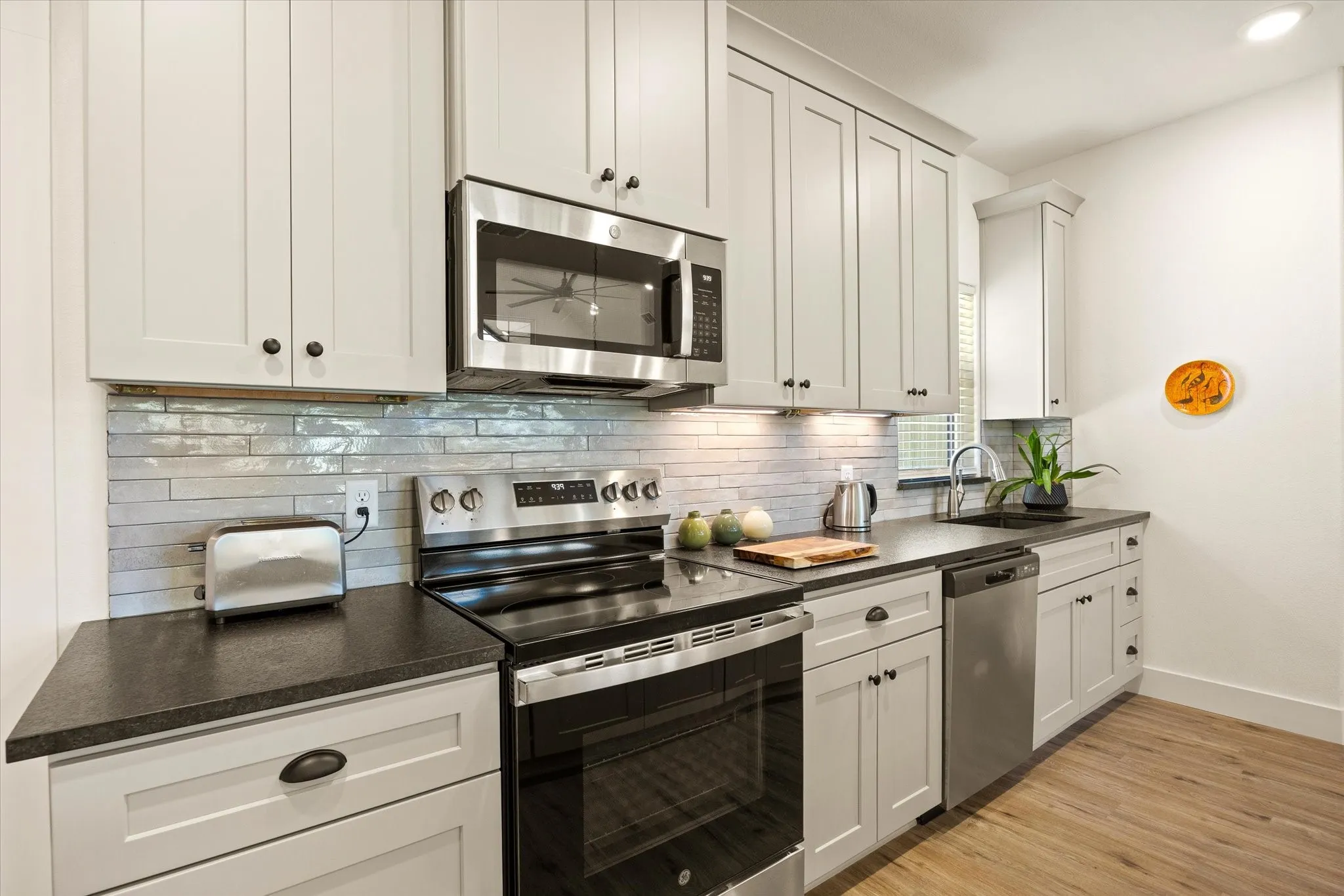 Beautiful quartz "black pearl leather" counters.