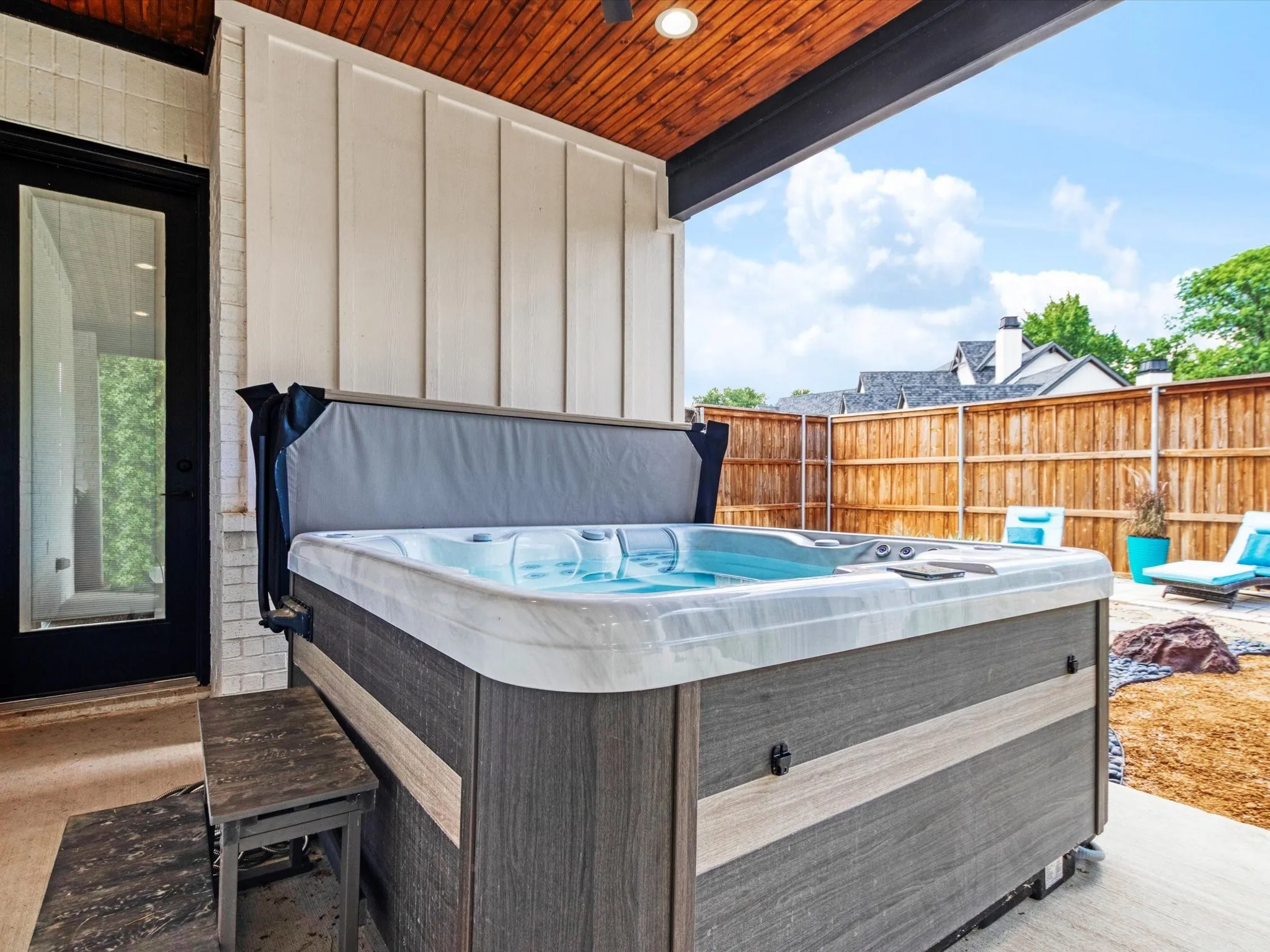Single Family Residence For Sale in Ellis County , 21 Jacey Court, Waxahachie, Texas 75167, 4 Bedroom, 3 Bathroom, 2 Garage spaces, 3,421 Sqft, built in 2023, mls#21367433, Real Estate Agent in Waxahachie, Homes For Sale in Ellis county, Homes For Sale in Waxahachie, Realtor in Waxahachie Texas, Real Estate Brokerage Independent Realty Texas, Luminita Cordes Realtor