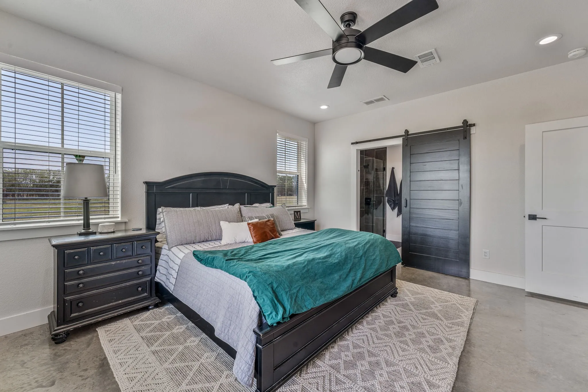 Single Family Residence For Sale in Parker County , 1400 Lacy Drive, Lipan, Texas 76462, 3 Bedroom, 3 Bathroom, 2 Garage spaces, 2,100 Sqft, built in 2023, mls#21377001, Real Estate Agent in Lipan, Homes For Sale in Parker county, Homes For Sale in Lipan, Realtor in Lipan Texas, Real Estate Brokerage Independent Realty Texas, Luminita Cordes Realtor
