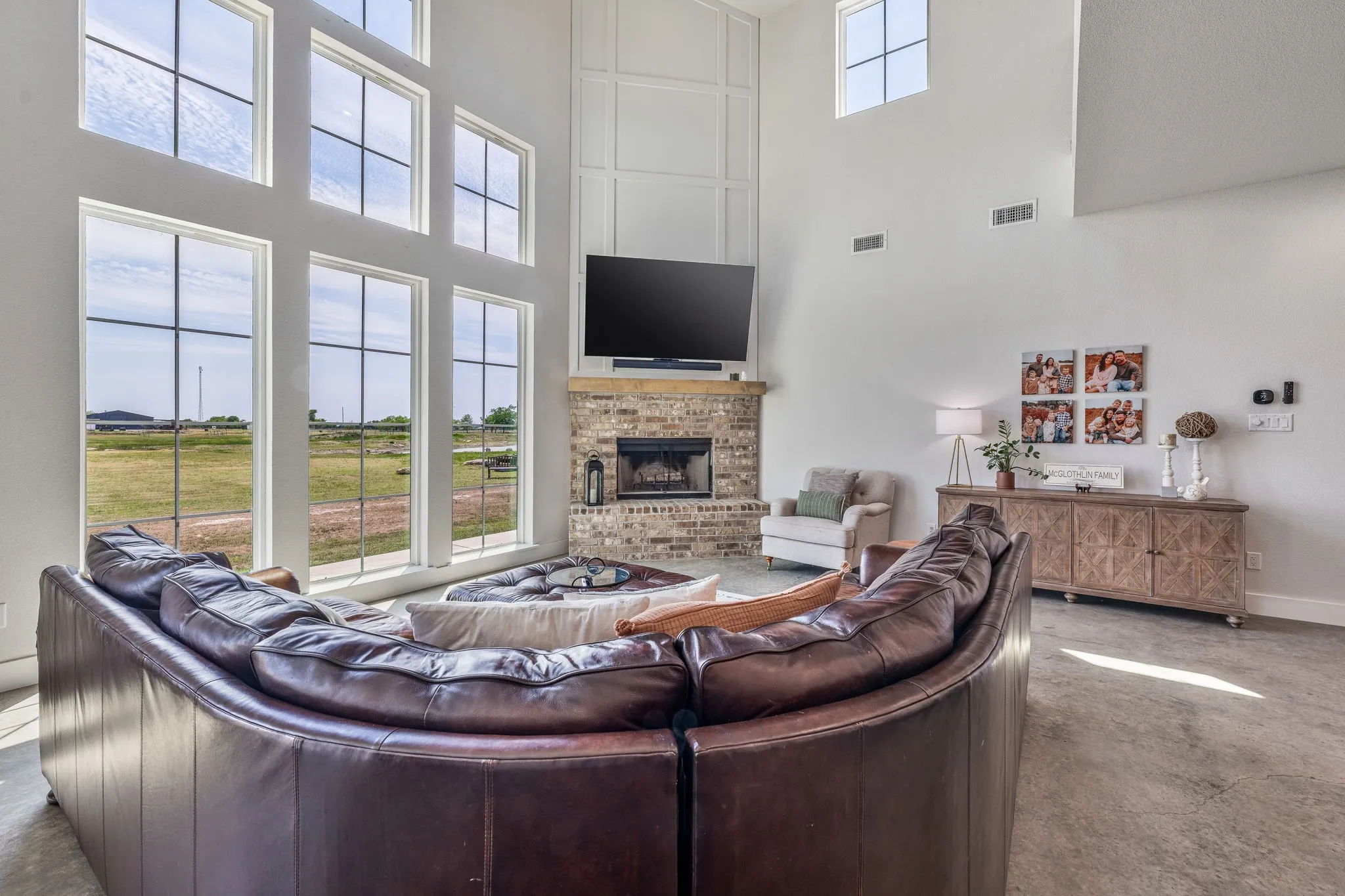 Single Family Residence For Sale in Parker County , 1400 Lacy Drive, Lipan, Texas 76462, 3 Bedroom, 3 Bathroom, 2 Garage spaces, 2,100 Sqft, built in 2023, mls#21377001, Real Estate Agent in Lipan, Homes For Sale in Parker county, Homes For Sale in Lipan, Realtor in Lipan Texas, Real Estate Brokerage Independent Realty Texas, Luminita Cordes Realtor