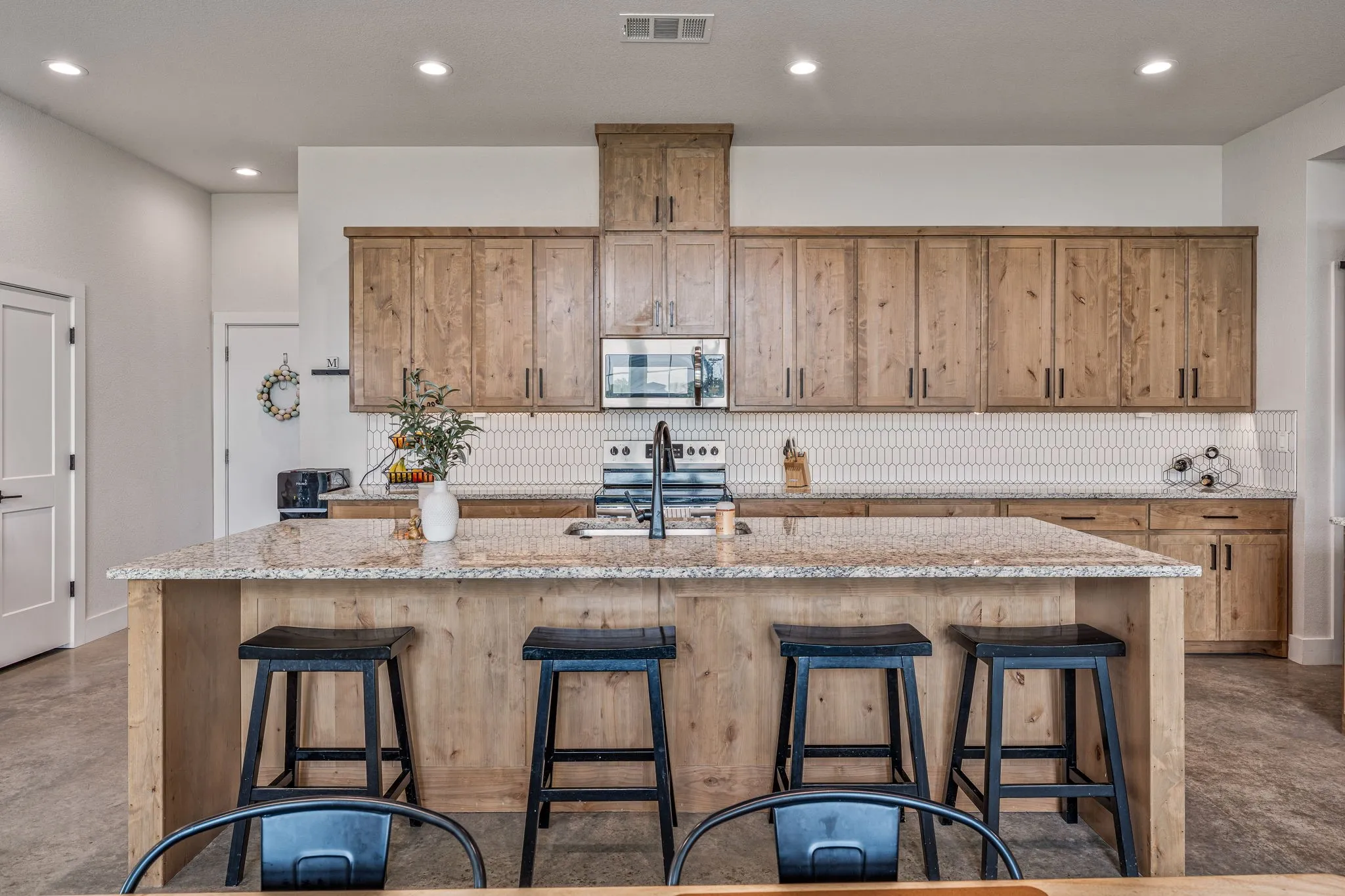 Single Family Residence For Sale in Parker County , 1400 Lacy Drive, Lipan, Texas 76462, 3 Bedroom, 3 Bathroom, 2 Garage spaces, 2,100 Sqft, built in 2023, mls#21377001, Real Estate Agent in Lipan, Homes For Sale in Parker county, Homes For Sale in Lipan, Realtor in Lipan Texas, Real Estate Brokerage Independent Realty Texas, Luminita Cordes Realtor